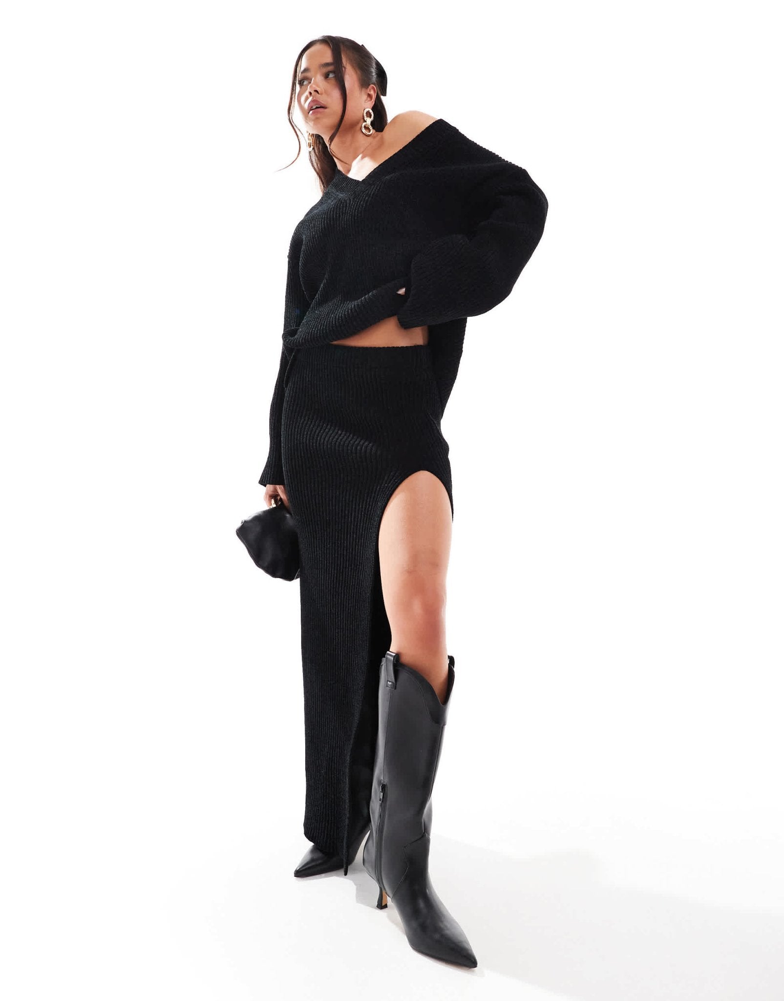 4th & Reckless soft rib v neck oversized jumper co - ord in black - ASOS Sample Sale