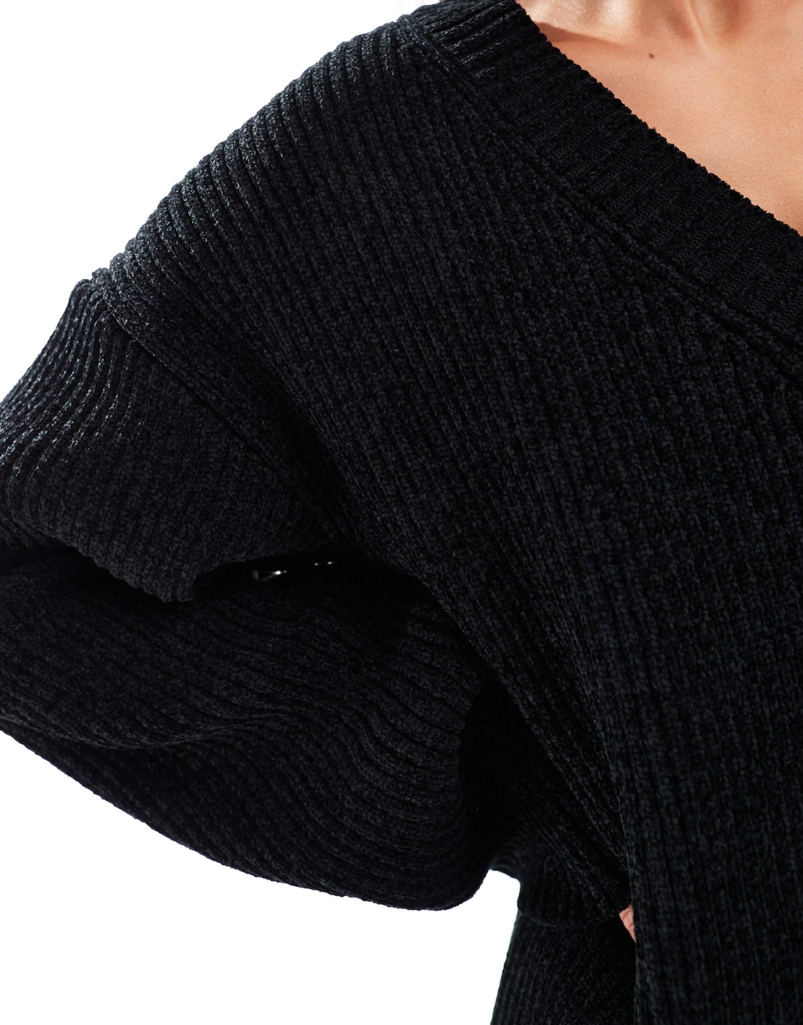 4th & Reckless soft rib v neck oversized jumper co - ord in black - ASOS Sample Sale