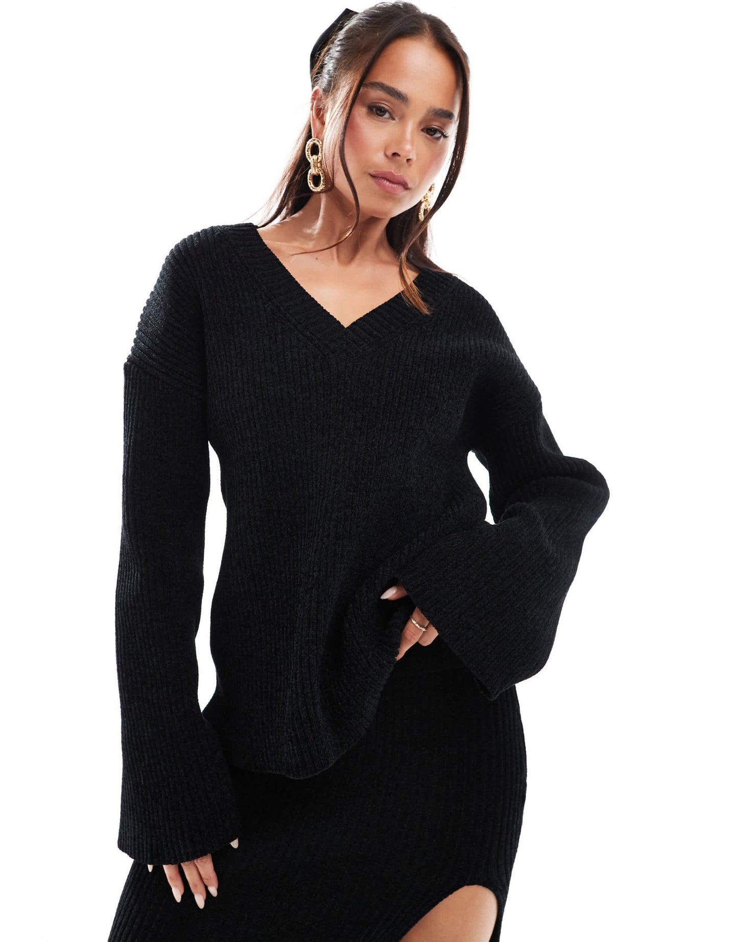 4th & Reckless soft rib v neck oversized jumper co - ord in black - ASOS Sample Sale
