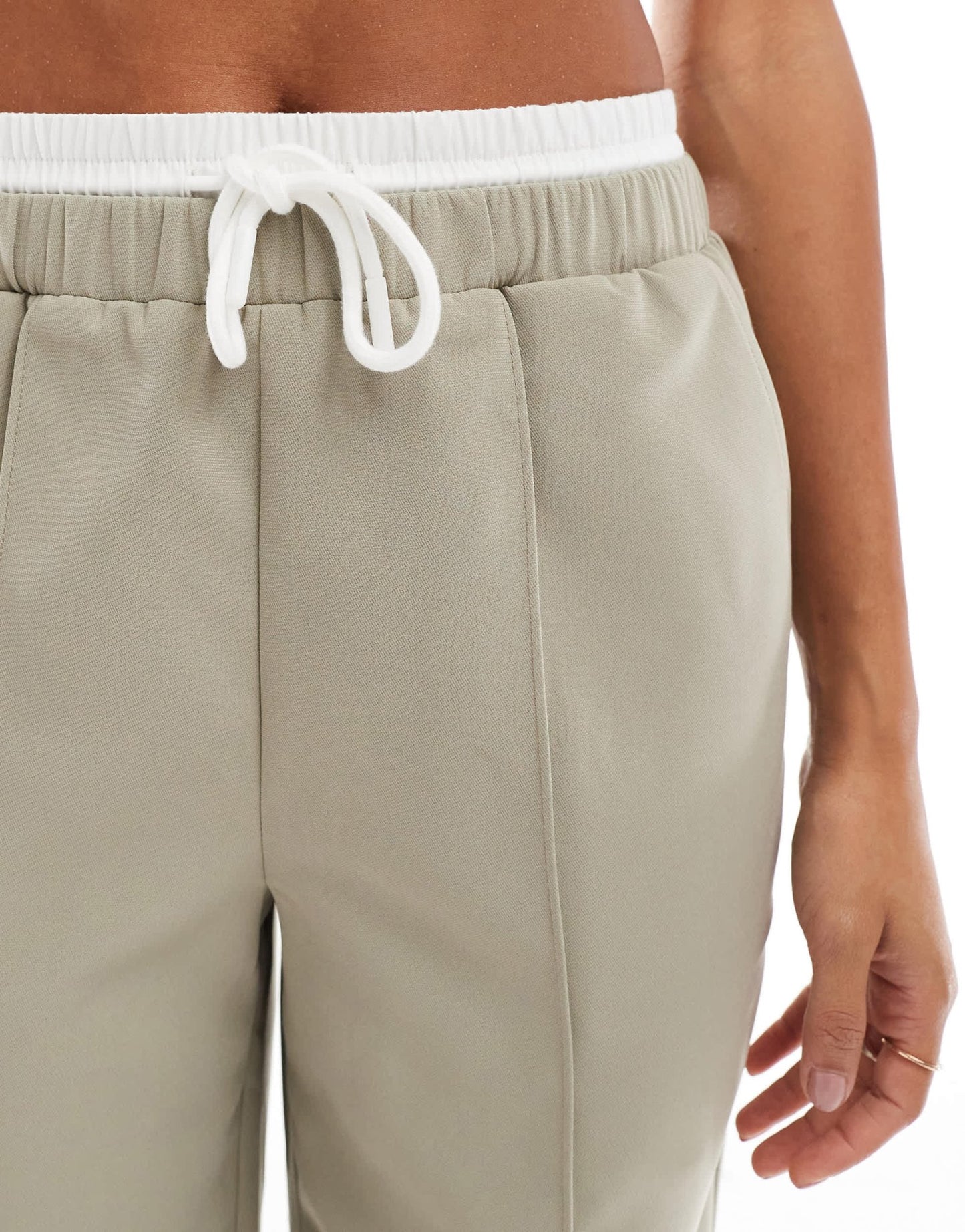 4th & Reckless tailored straight leg drawstring trousers co-ord in olive - ASOS Sample Sale