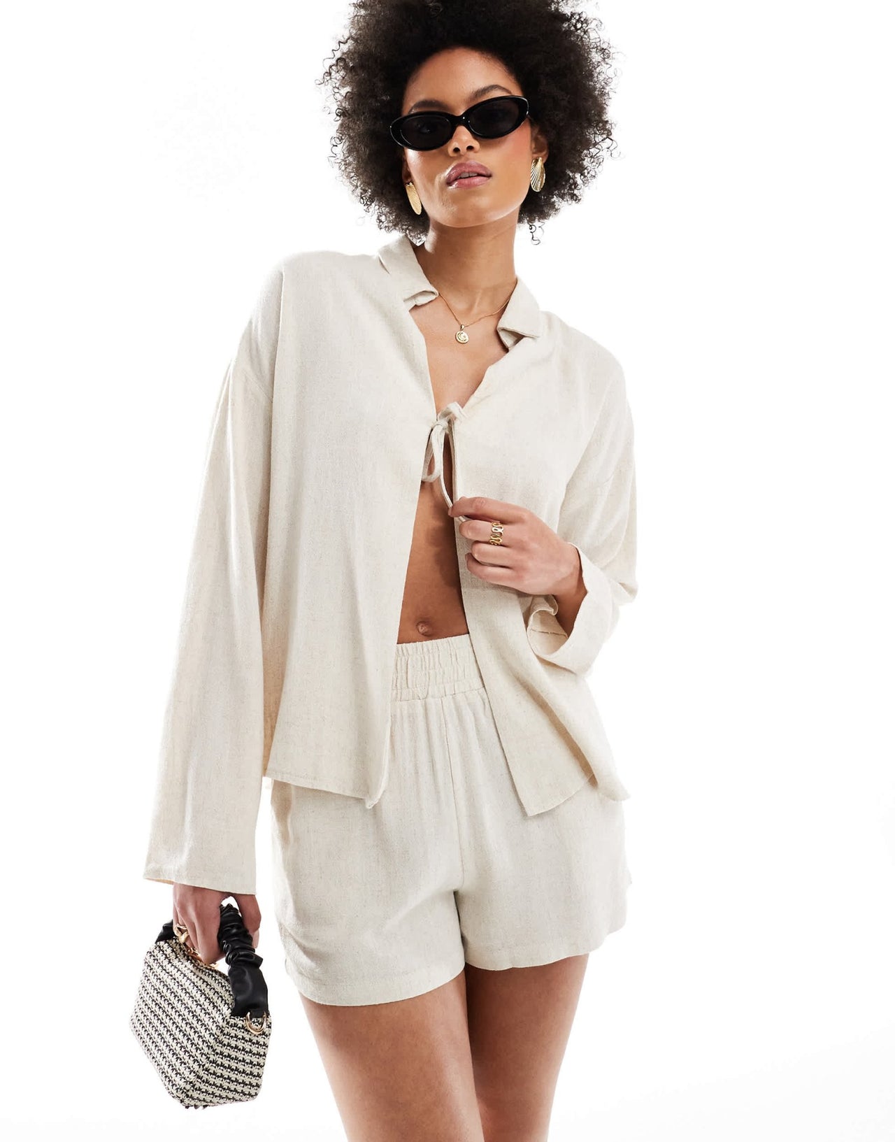 4th & Reckless Tall linen shirred waist shorts in beige - ASOS Sample Sale