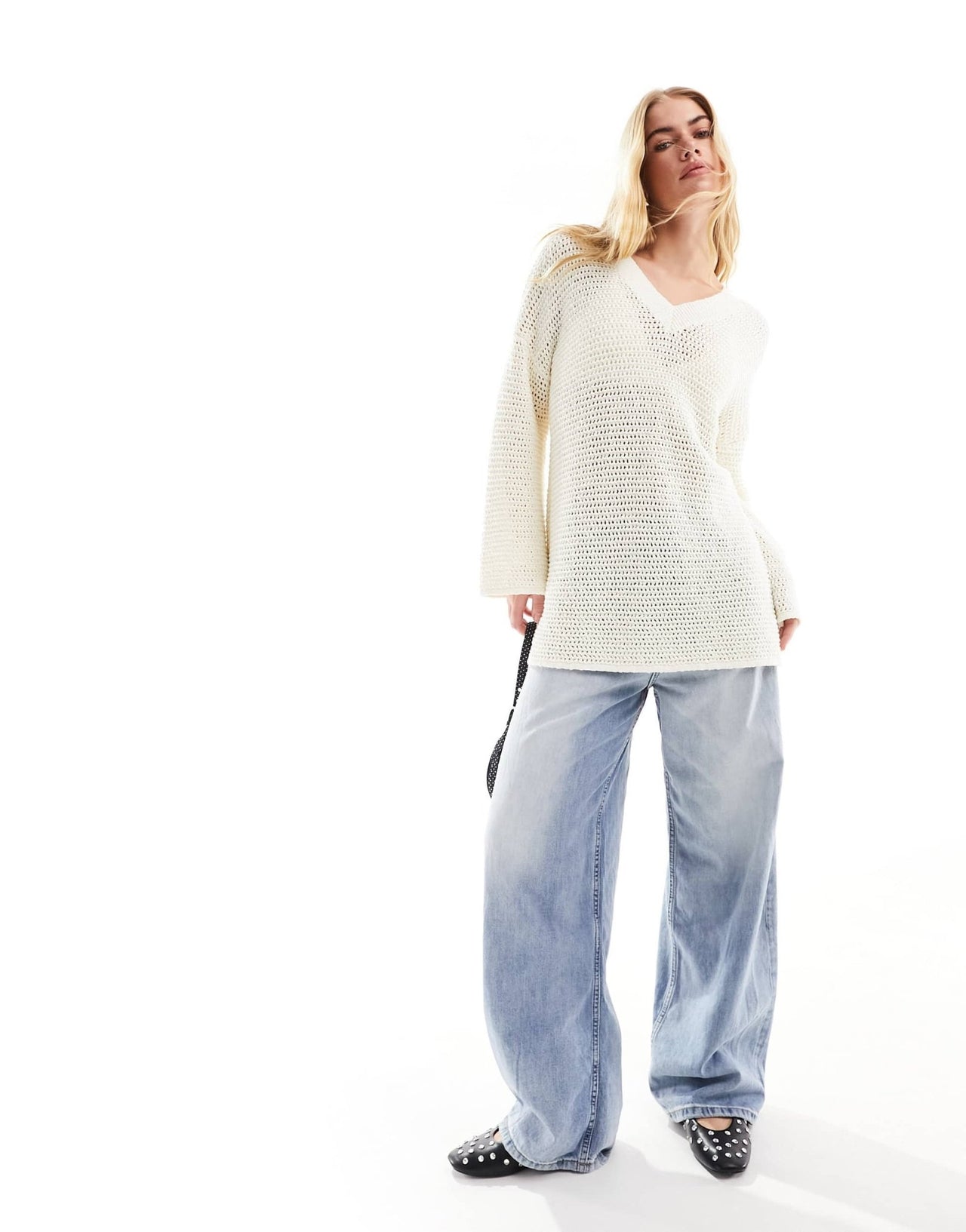 4th & Reckless v neck lightweight open knit jumper in cream - ASOS Sample Sale