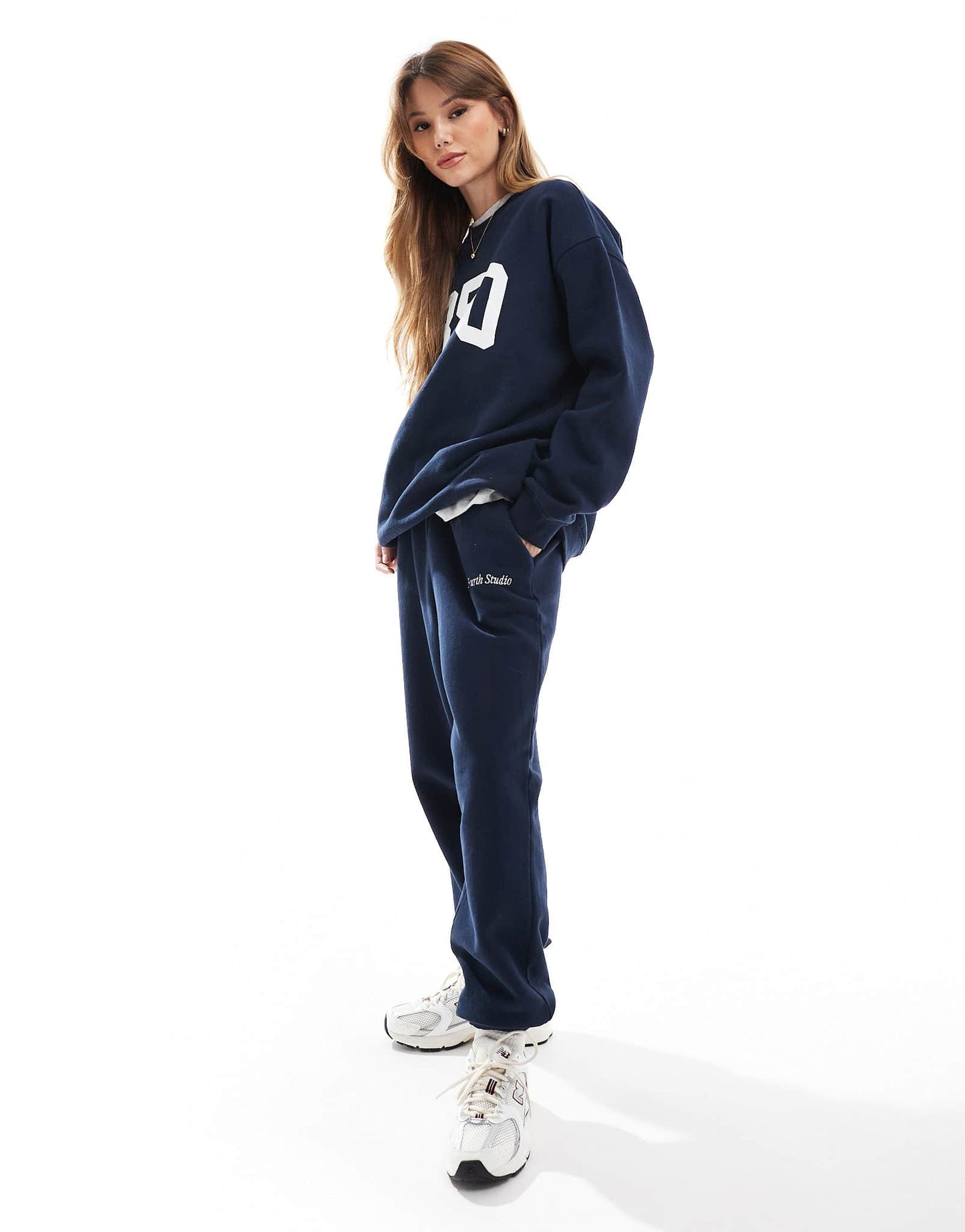 4th & Reckless x Felicia Wedin Apres Ski cuffed jogger embroidered logo co - ord in navy - ASOS Sample Sale