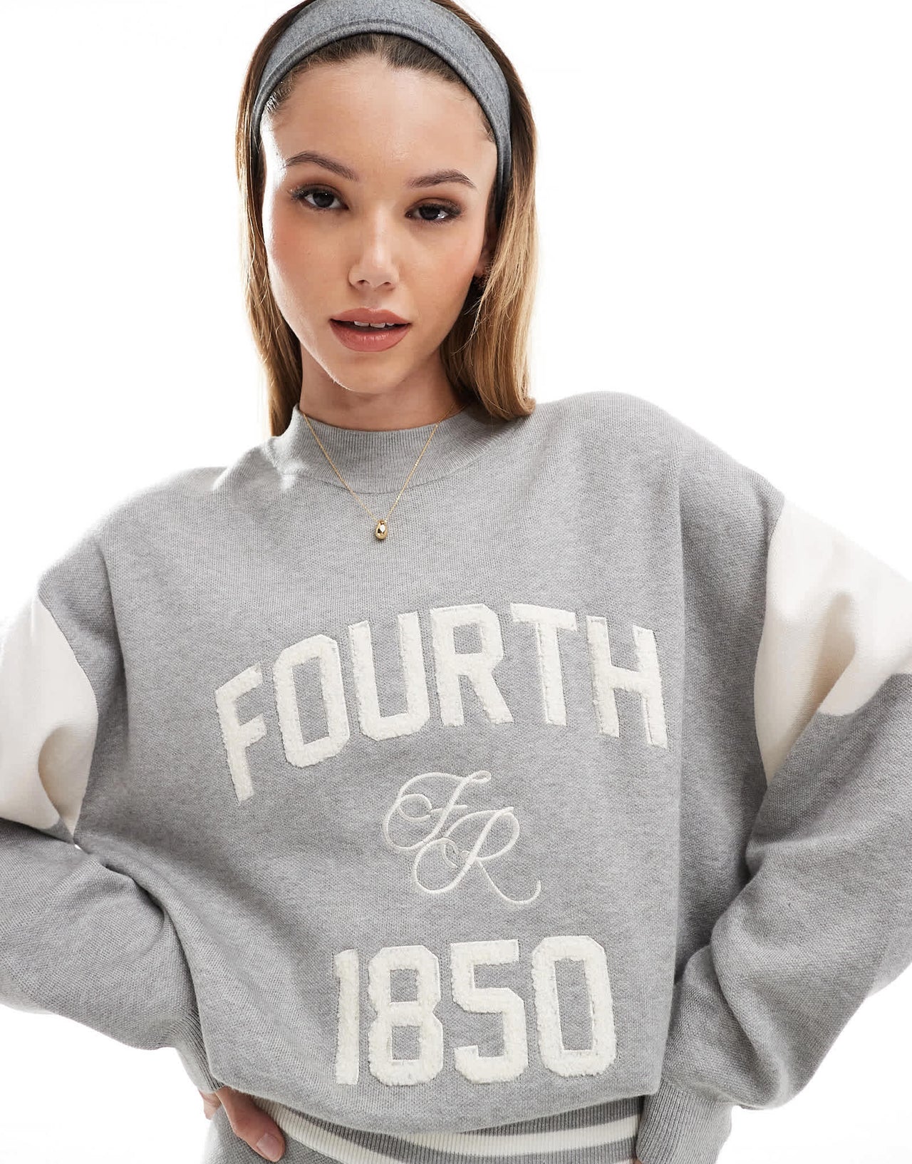 4th & Reckless x Felicia Wedin Apres Ski fourth 1850 logo knit contrast sleeve jumper co - ord in grey - ASOS Sample Sale
