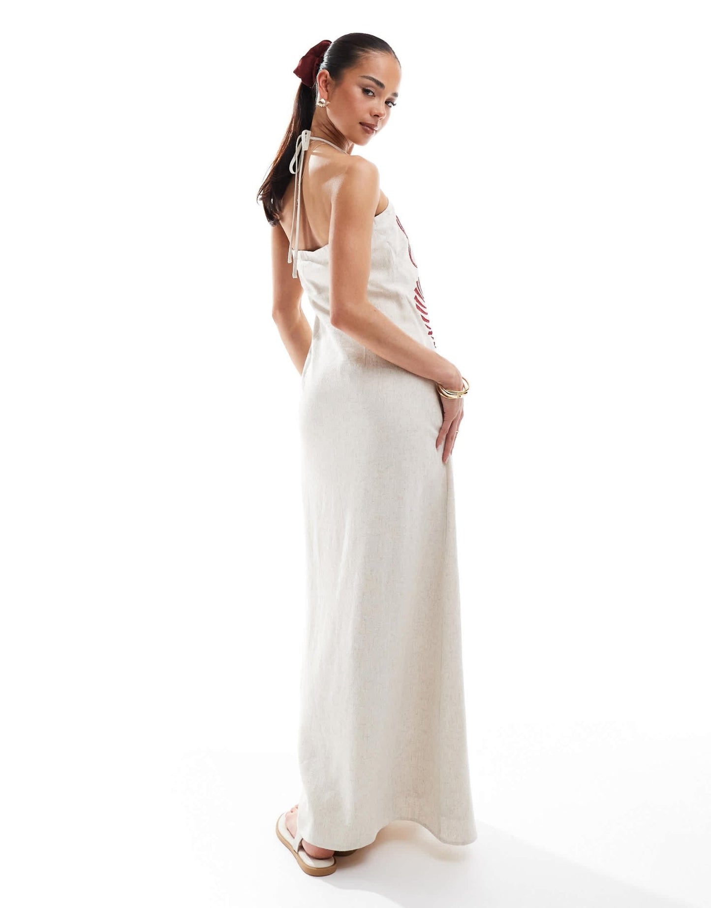 4th&nbsp;& Reckless linen blend brown shell embroidered halterneck&nbsp;maxi dress in beige - ASOS Sample Sale