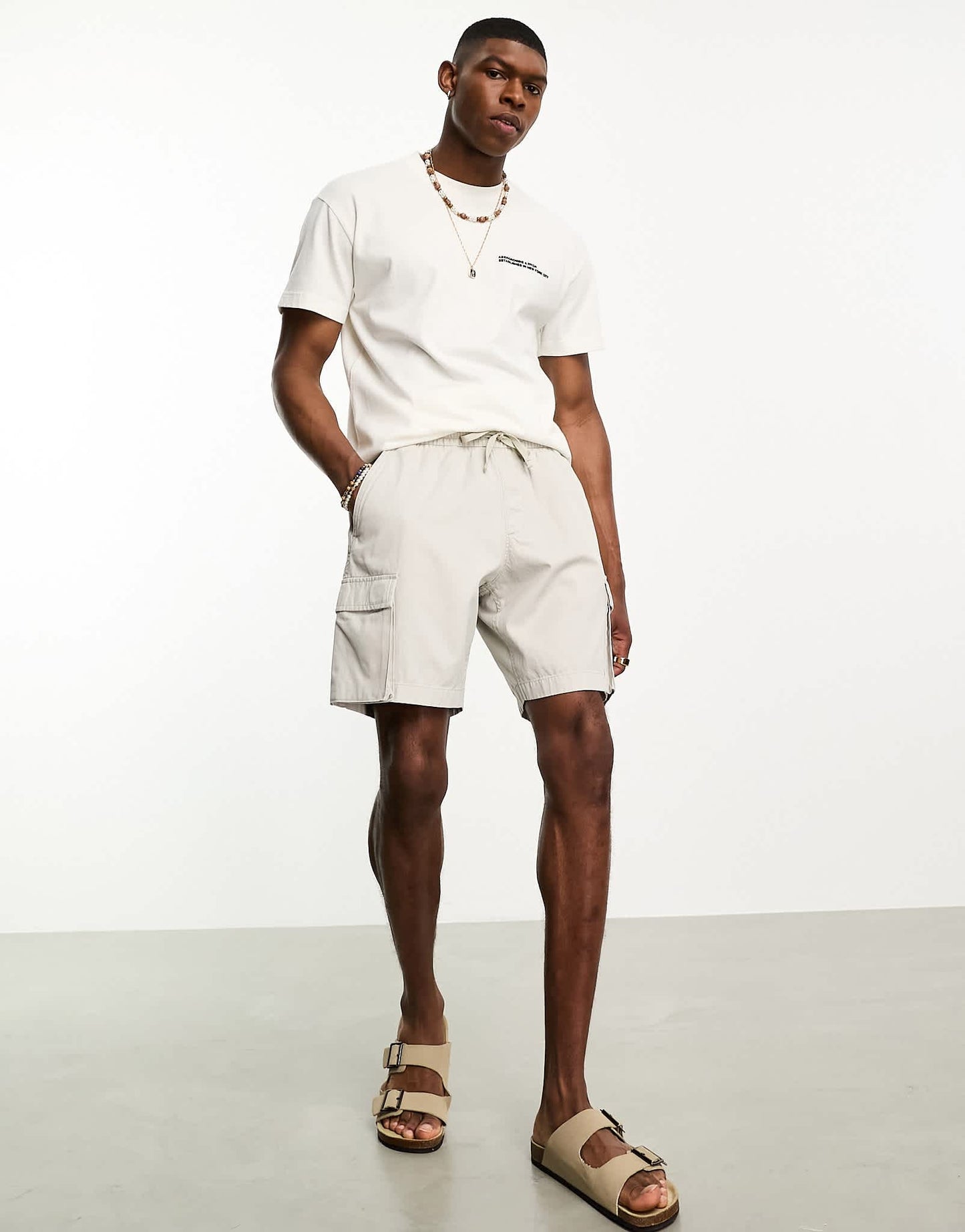 Abercombie & Fitch pull - on utility short in light beige - ASOS Sample Sale