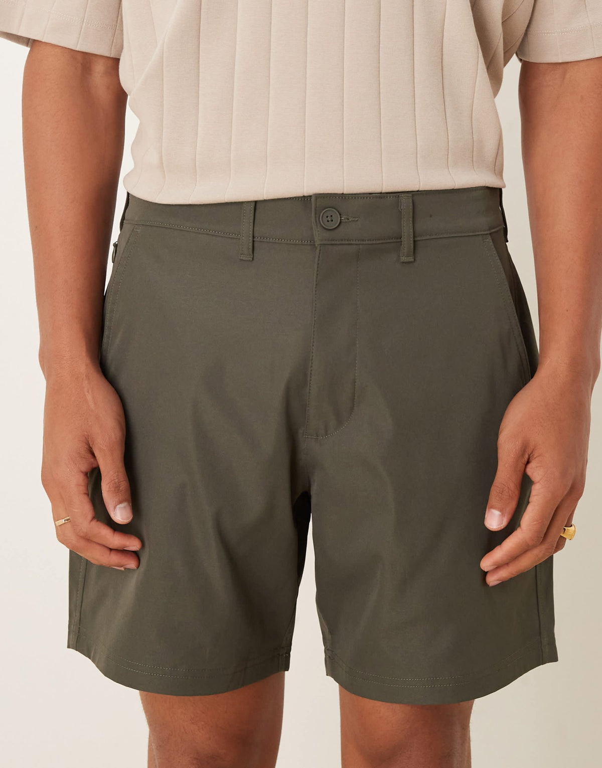 Abercrombie & Fitch 7"""" tailored shorts in khaki - ASOS Sample Sale