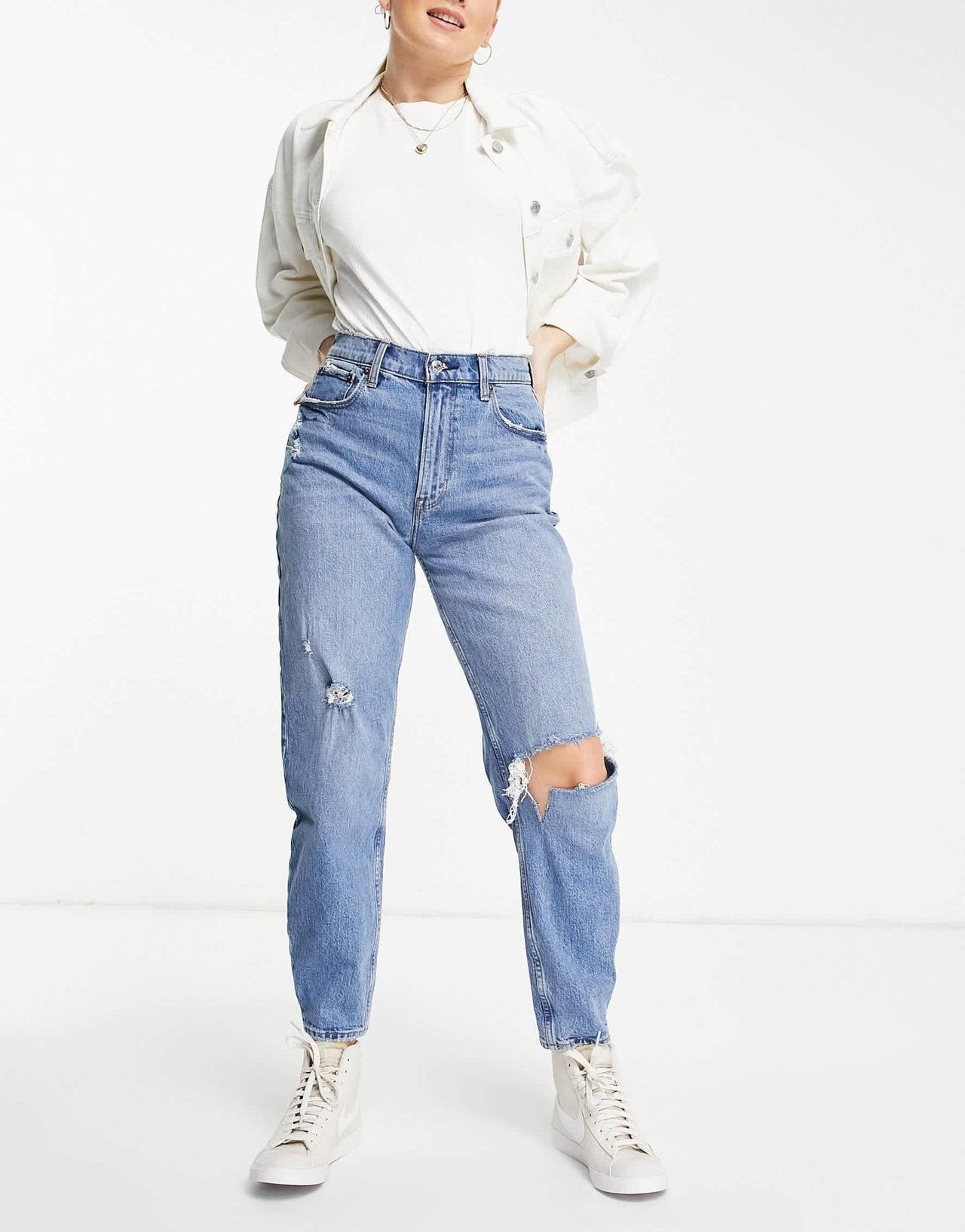 Abercrombie &Fitch 80's mom ripped jean in mid wash - ASOS Sample Sale