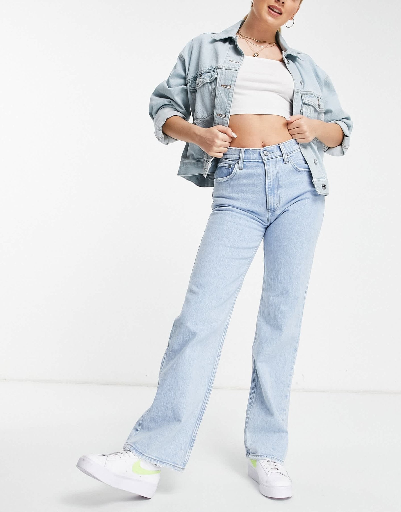 Abercrombie & Fitch 90's relaxed straight leg jeans in light wash - ASOS Sample Sale