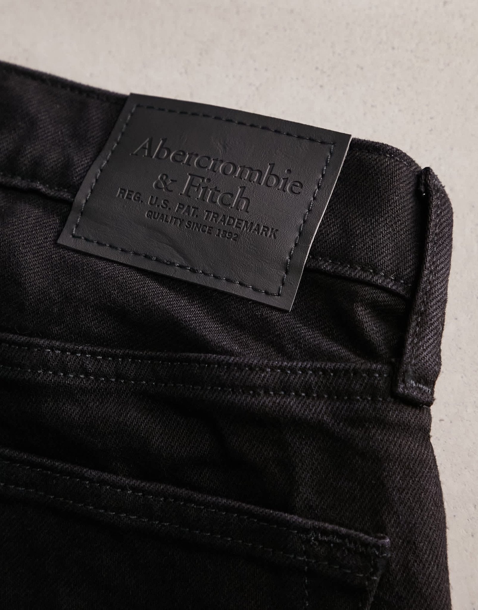 Abercrombie & Fitch 90s slim fit jeans in black - ASOS Sample Sale