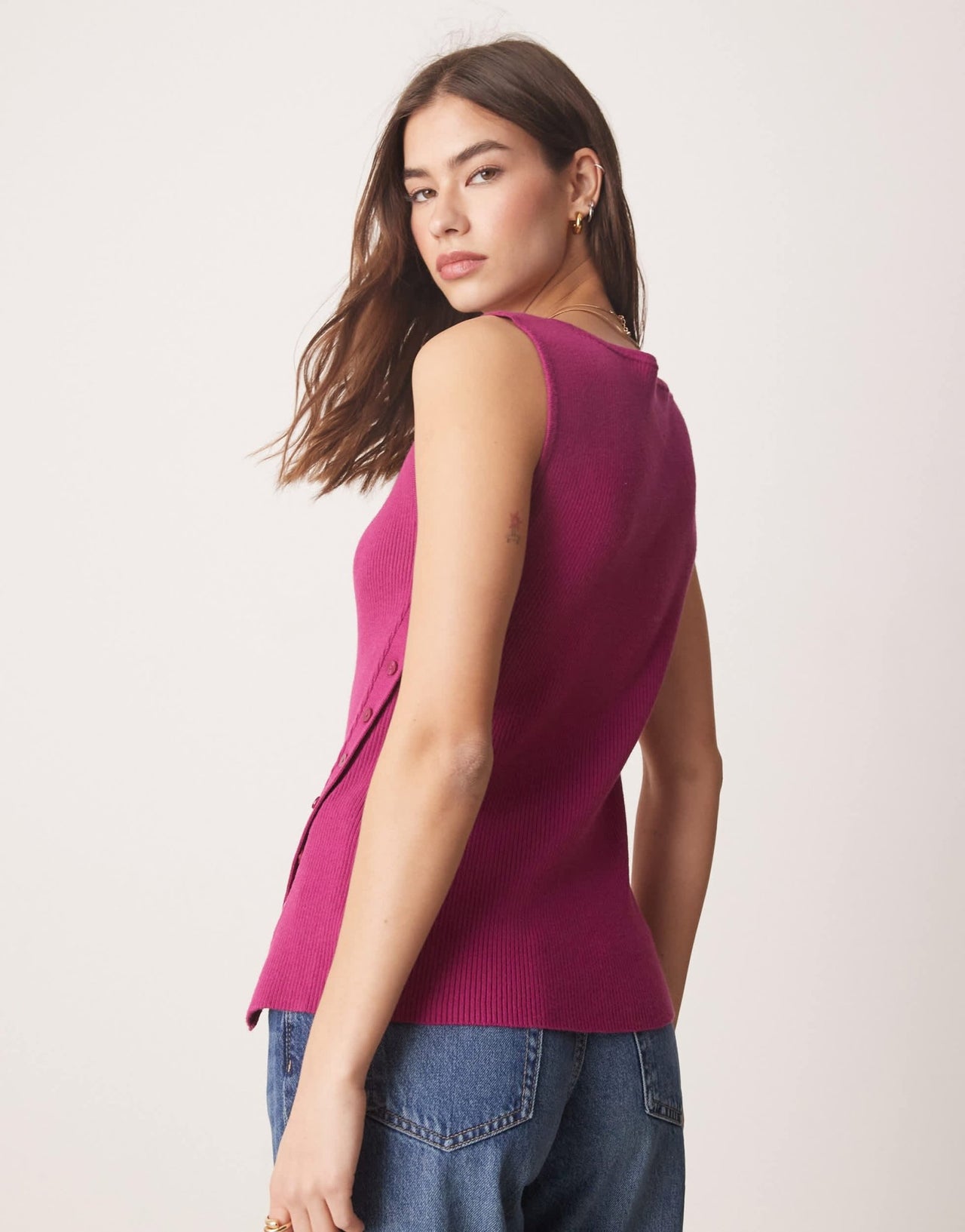 Abercrombie & Fitch asymmetric knit tank top in magenta pink - ASOS Sample Sale