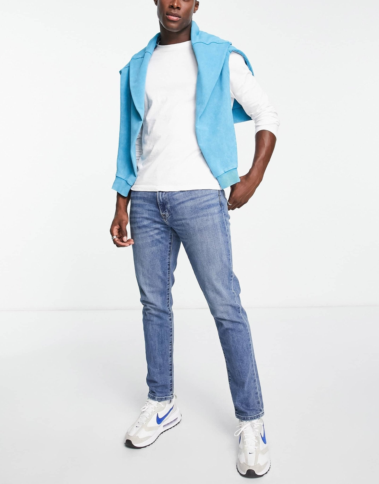 Abercrombie & Fitch athletic skinny fit jeans in mid wash - ASOS Sample Sale