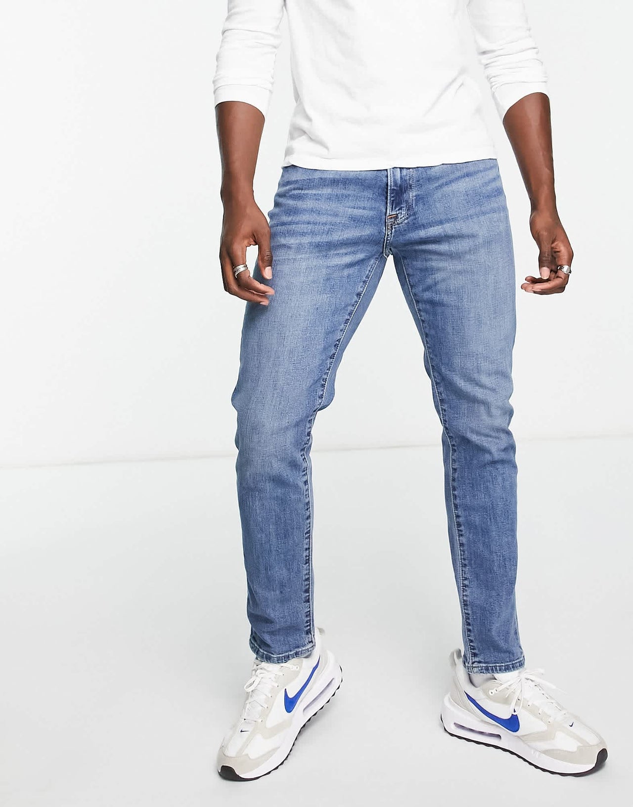 Abercrombie & Fitch athletic skinny fit jeans in mid wash - ASOS Sample Sale