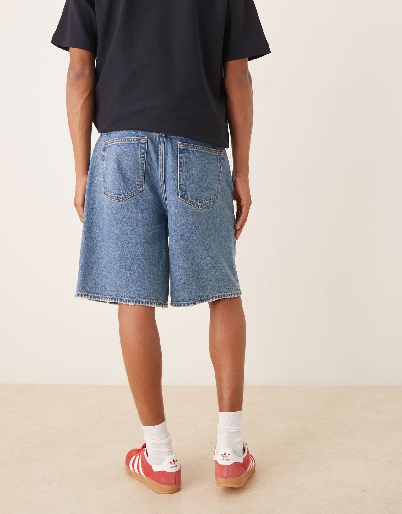 Abercrombie & Fitch baggy denim shorts in medium blue wash - ASOS Sample Sale