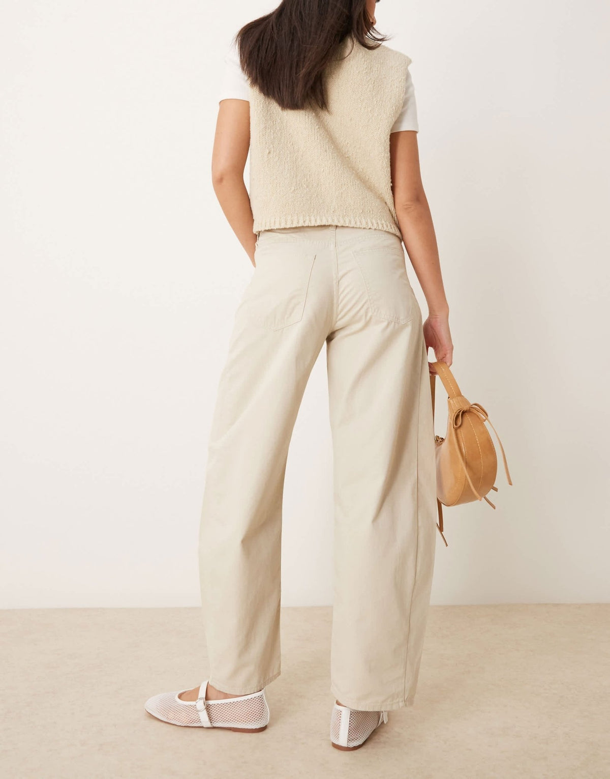 Abercrombie & Fitch barrel balloon pant in cream - ASOS Sample Sale