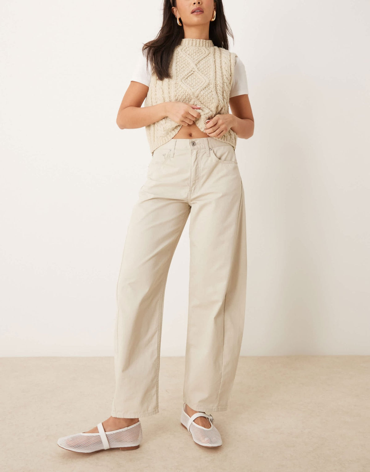 Abercrombie & Fitch barrel balloon pant in cream - ASOS Sample Sale