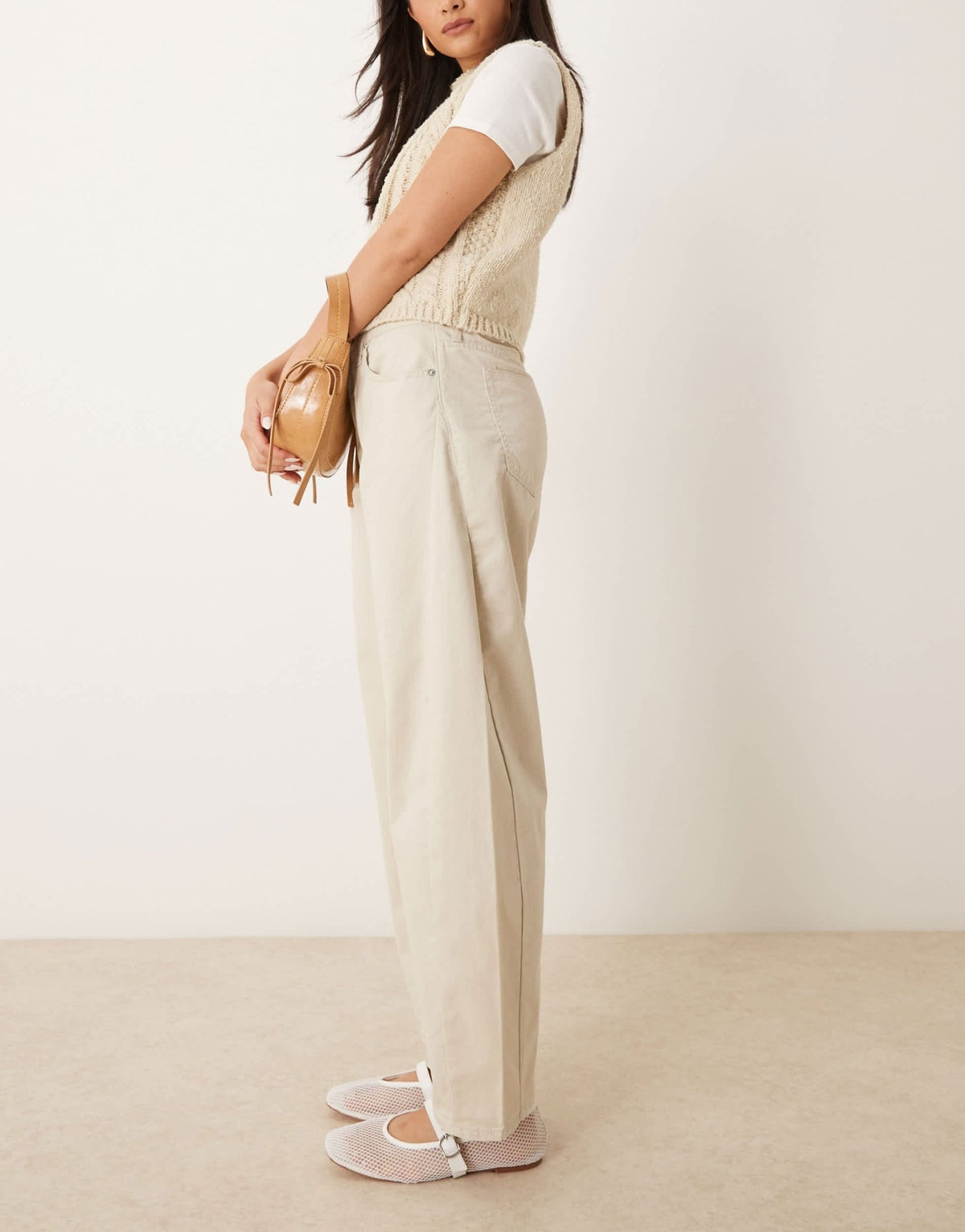 Abercrombie & Fitch barrel balloon pant in cream - ASOS Sample Sale