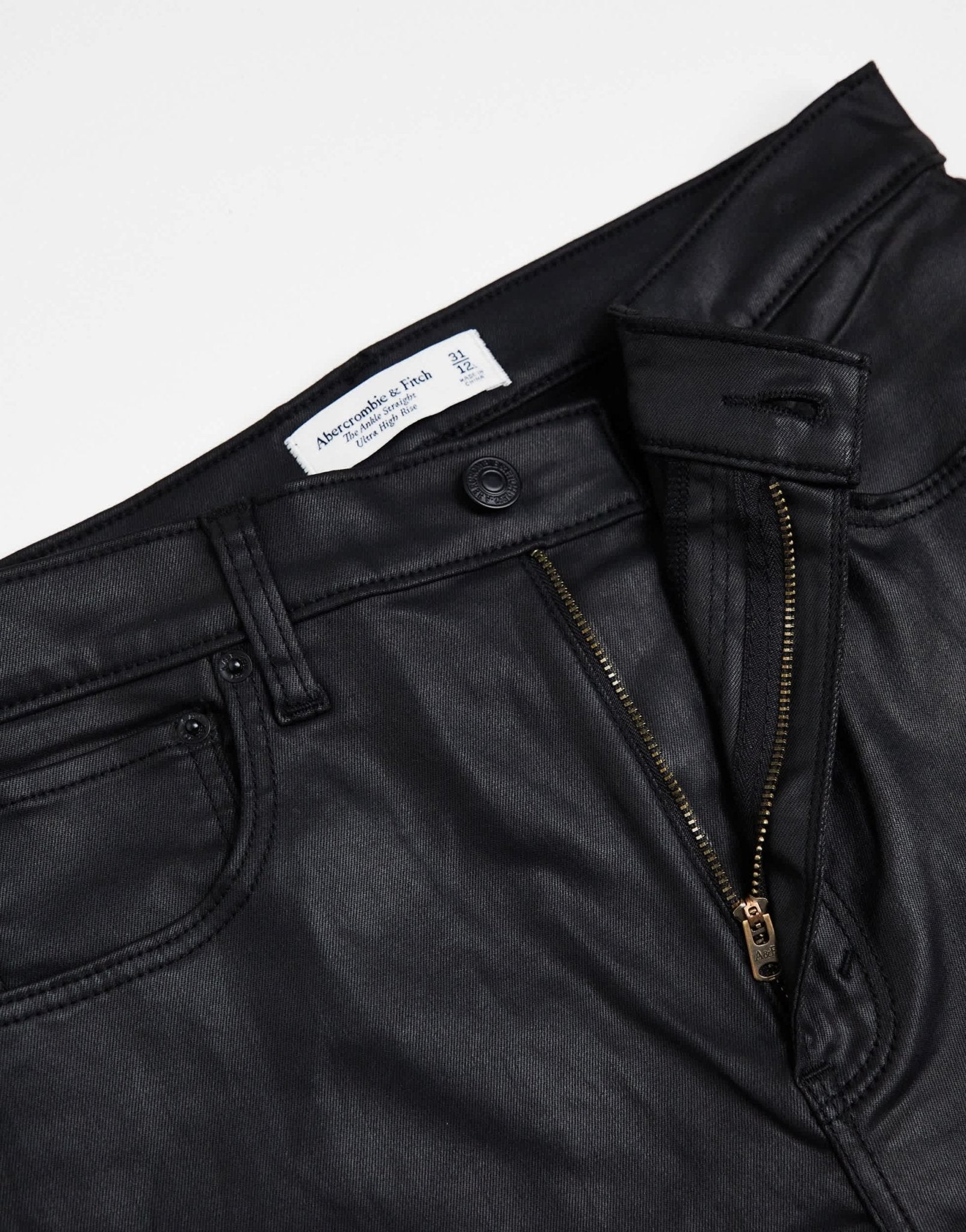 Abercrombie & Fitch black coated curvy straight leg in black - ASOS Sample Sale