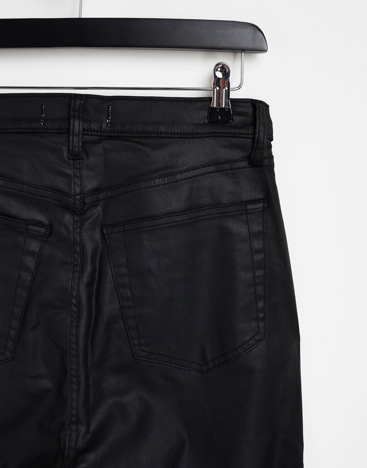 Abercrombie & Fitch black coated curvy straight leg in black - ASOS Sample Sale