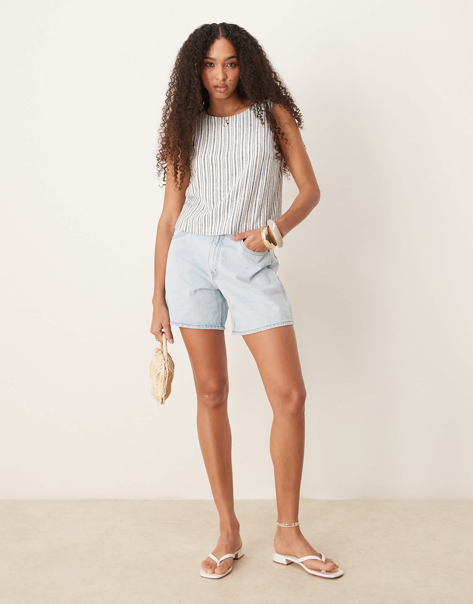 Abercrombie & Fitch classic high rise loose shorts with frayed hem in light wash blue - ASOS Sample Sale