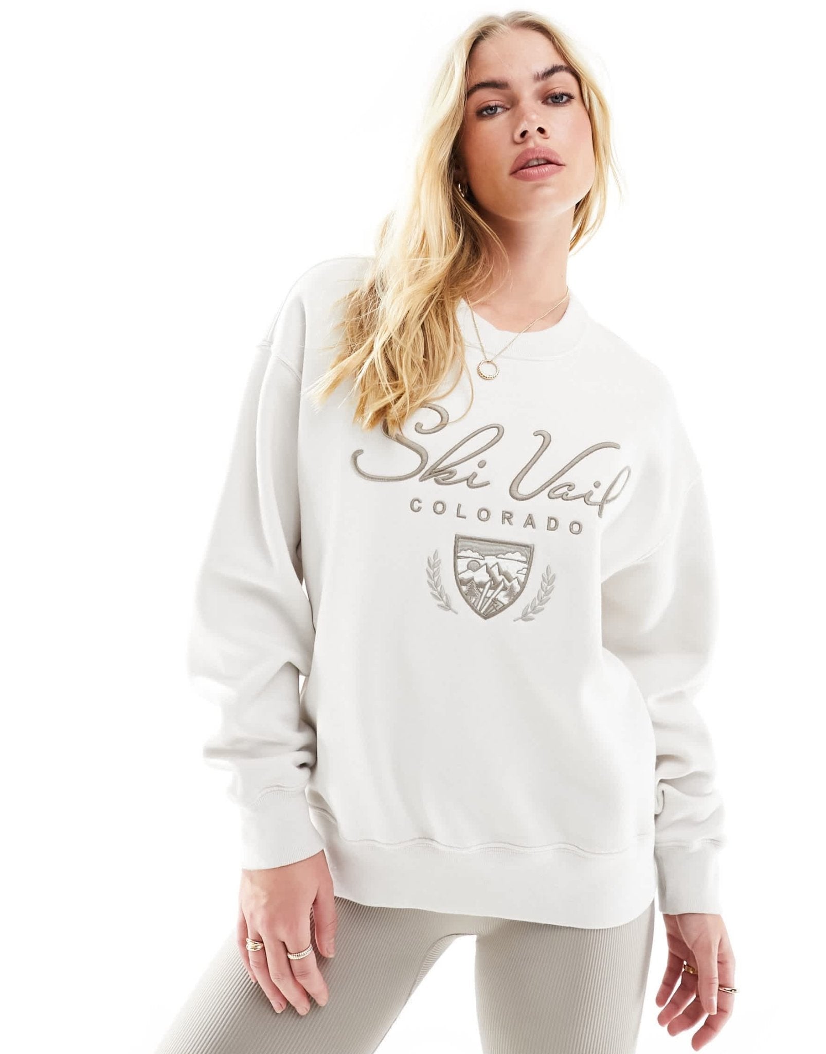 Abercrombie & Fitch Colorado ski embroidered sweatshirt in off white - ASOS Sample Sale