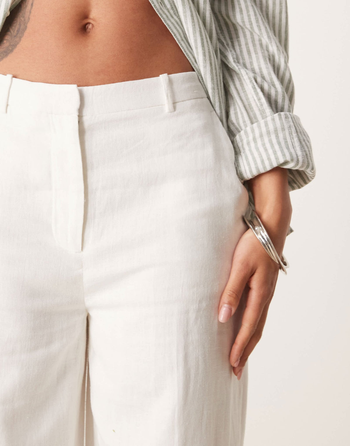 Abercrombie & Fitch curve high rise linen tailored trousers in white - ASOS Sample Sale