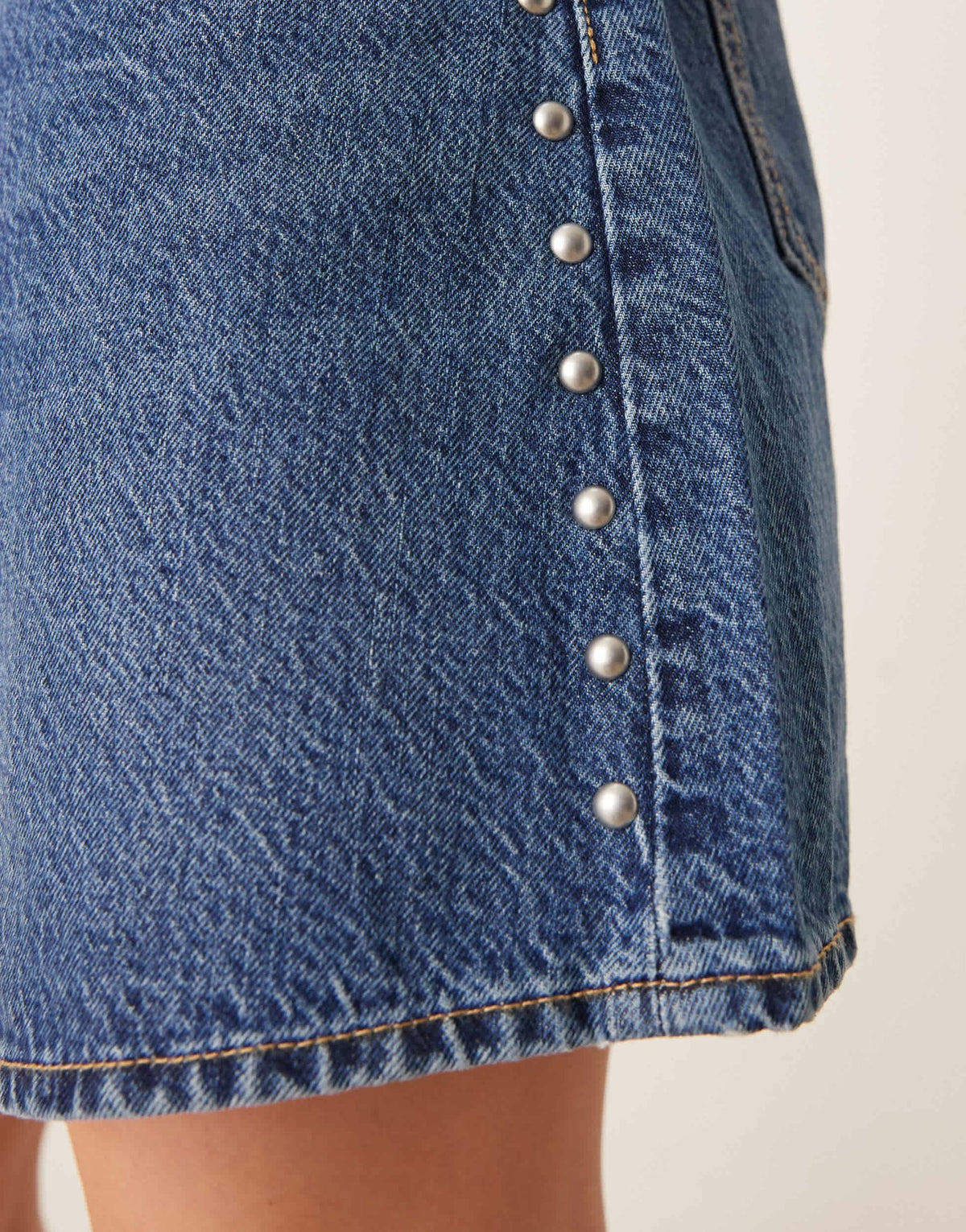 Abercrombie & Fitch curve love high rise loose denim studded shorts with frayed hem in dark wash - ASOS Sample Sale