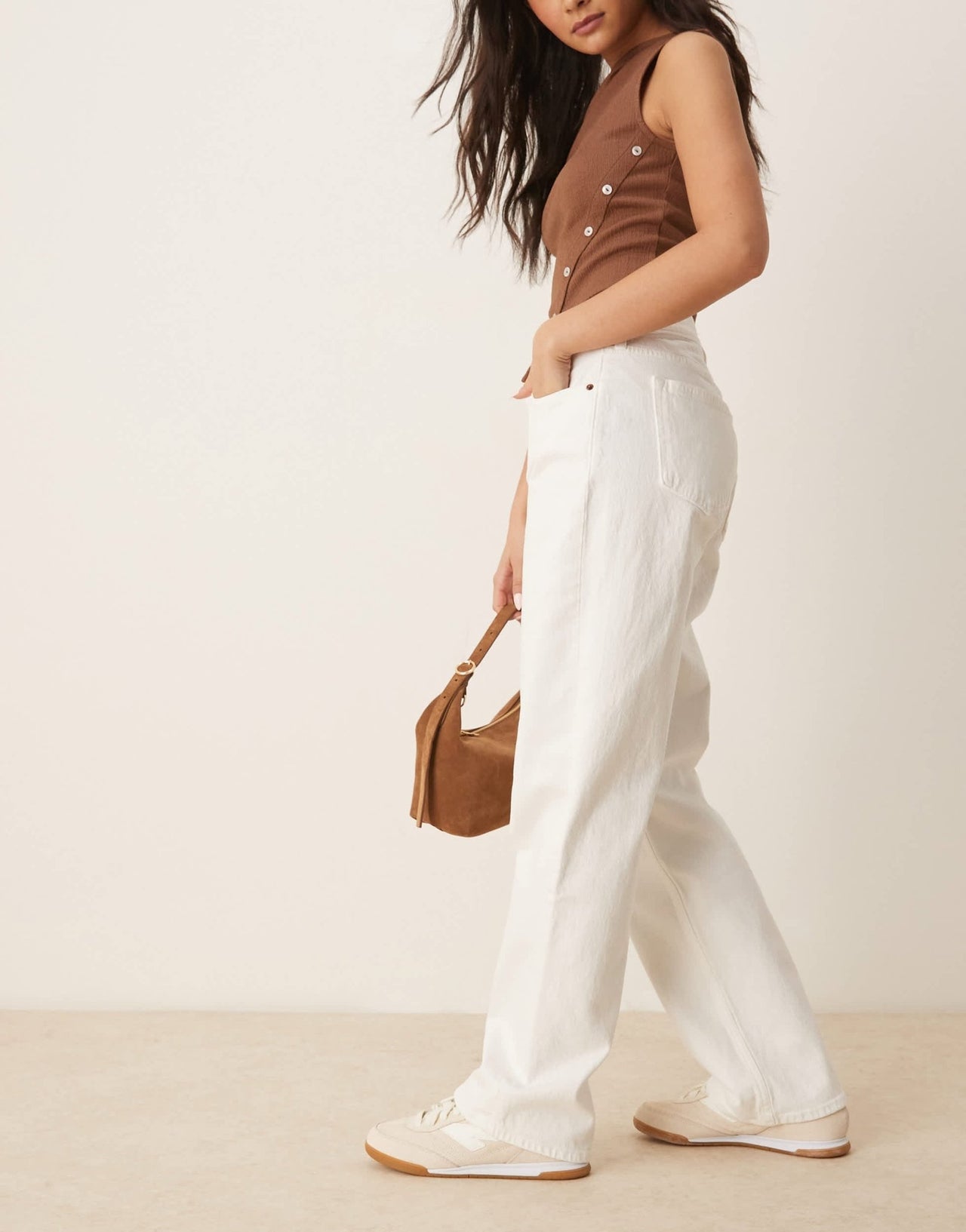 Abercrombie & Fitch Curve low rise 90s relaxed in clean white - ASOS Sample Sale