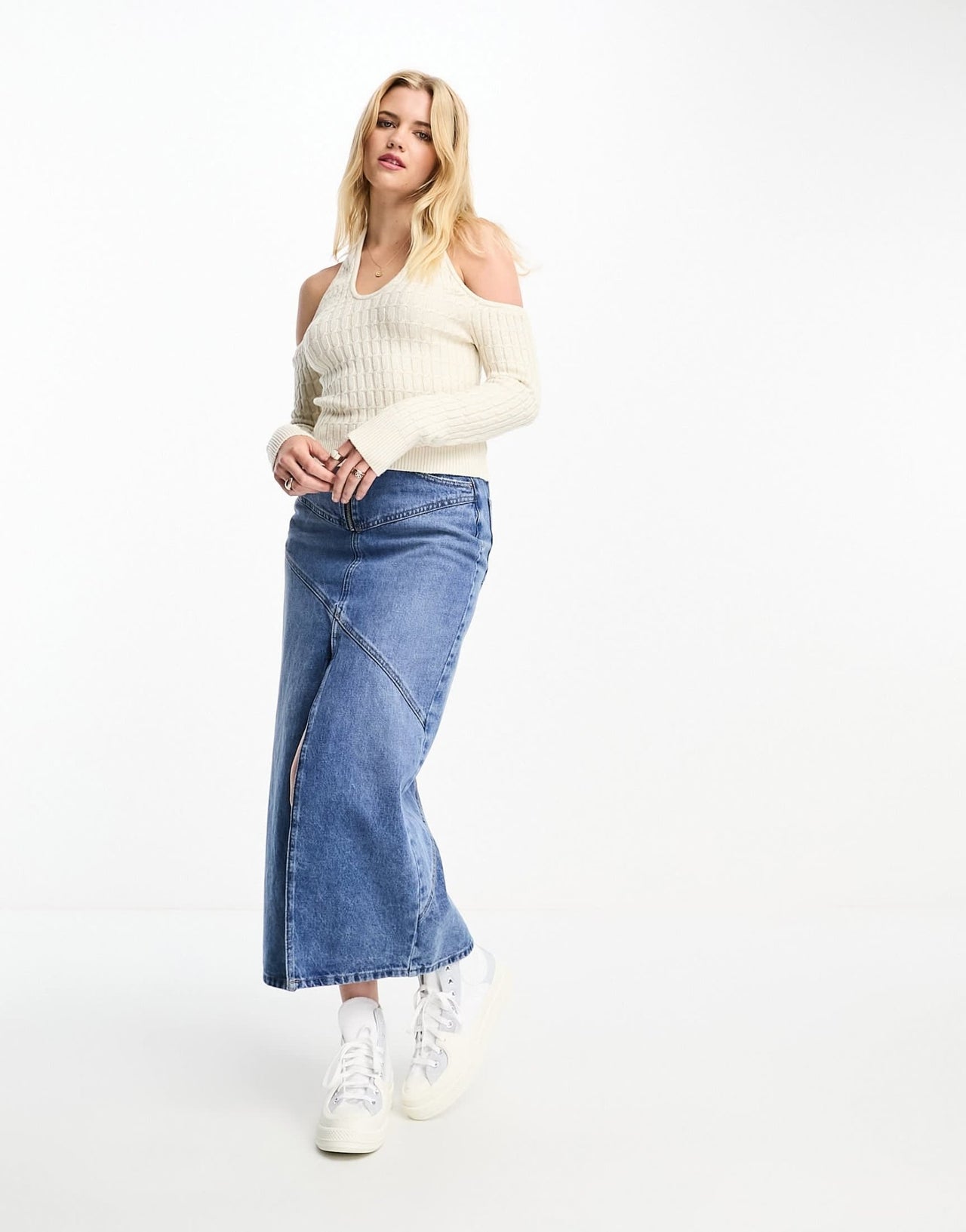 Abercrombie & Fitch halter neck off shoulder knit in cream - ASOS Sample Sale