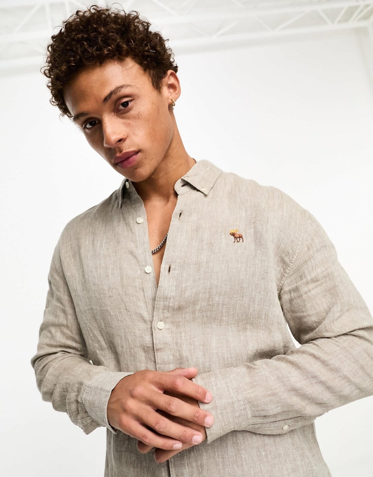 Abercrombie & Fitch icon logo linen shirt in beige - ASOS Sample Sale