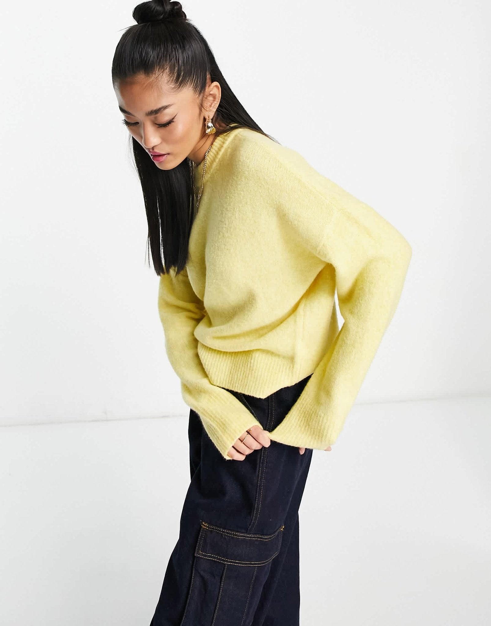 Abercrombie & Fitch knitted crew neck jumper in yellow - ASOS Sample Sale