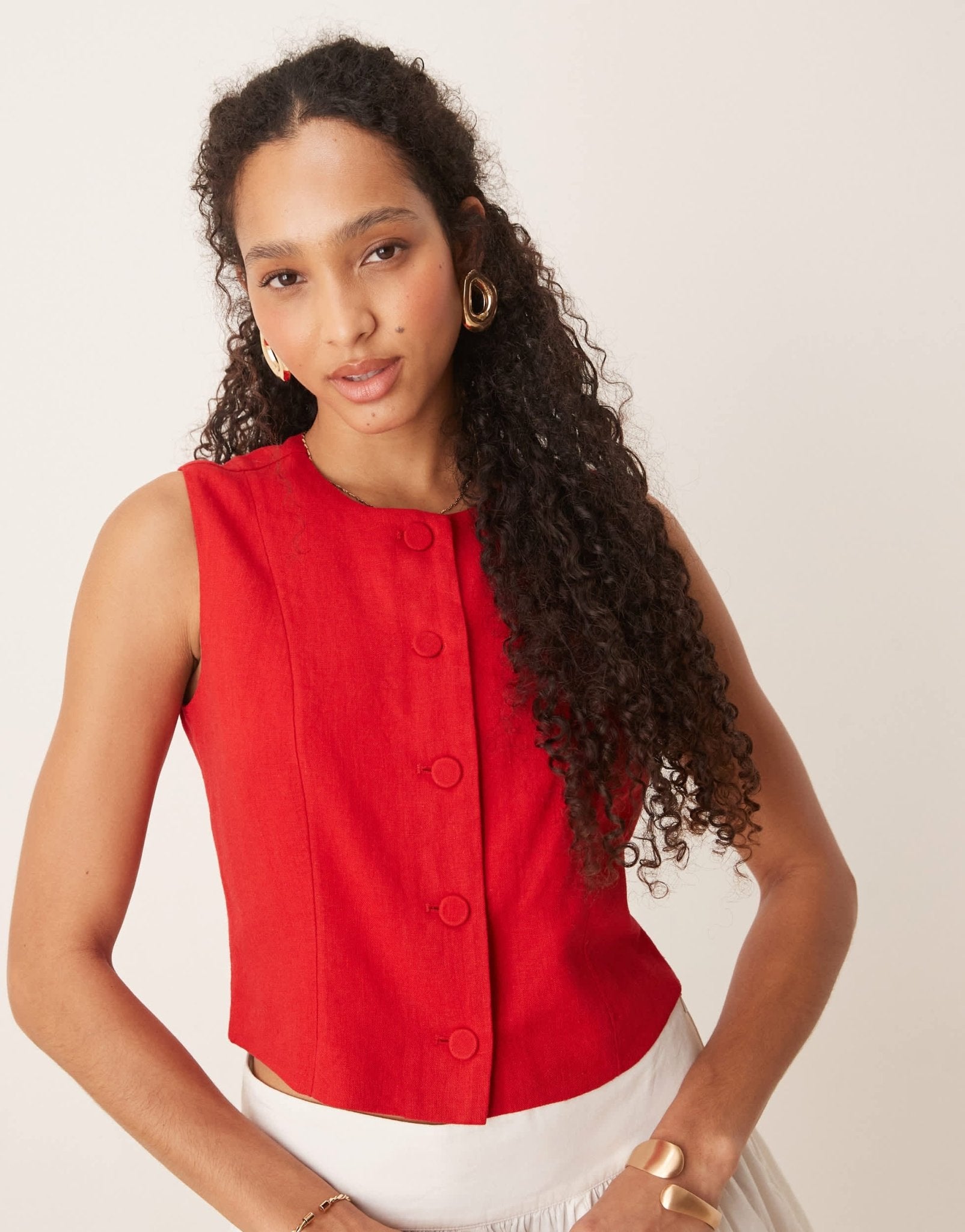 Abercrombie & Fitch linen high neck cropped vest in red - ASOS Sample Sale