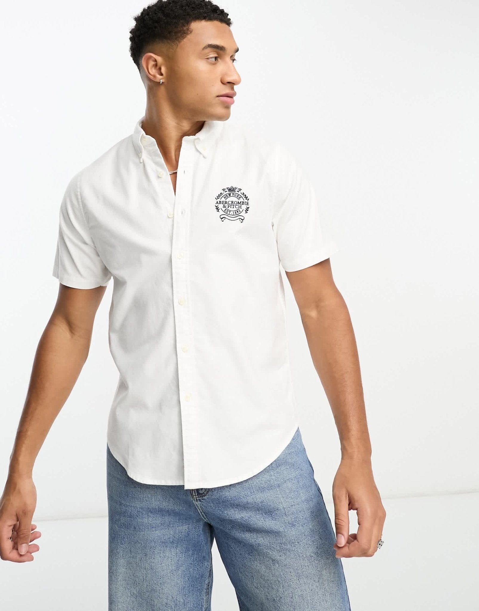 Abercrombie & Fitch logo short sleeve oxford shirt in white - ASOS Sample Sale