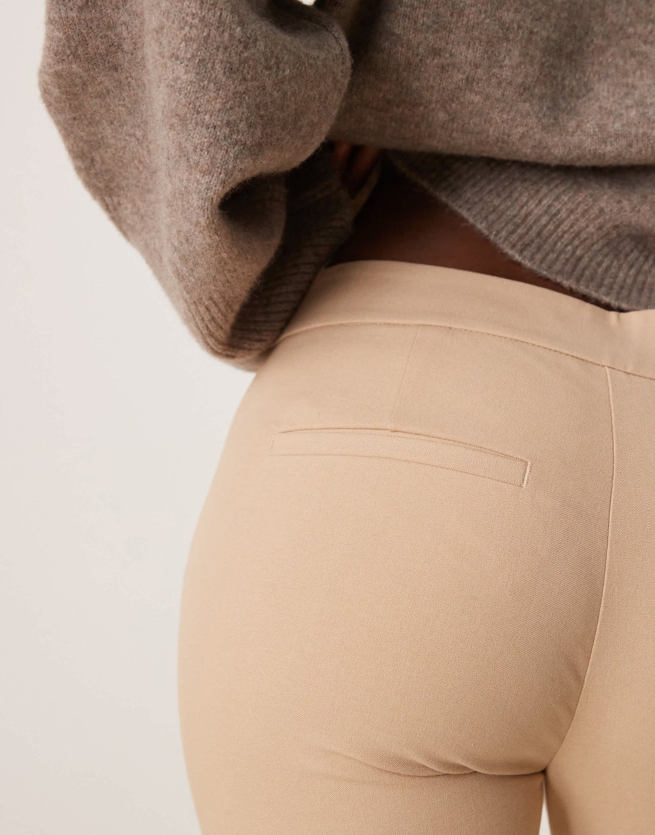 Abercrombie & Fitch low rise capri pant in beige - ASOS Sample Sale
