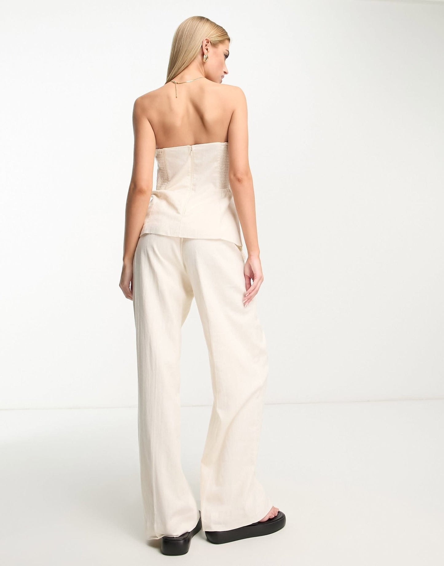 Abercrombie & Fitch mix & match co - ord midrise linen trousers in cream - ASOS Sample Sale