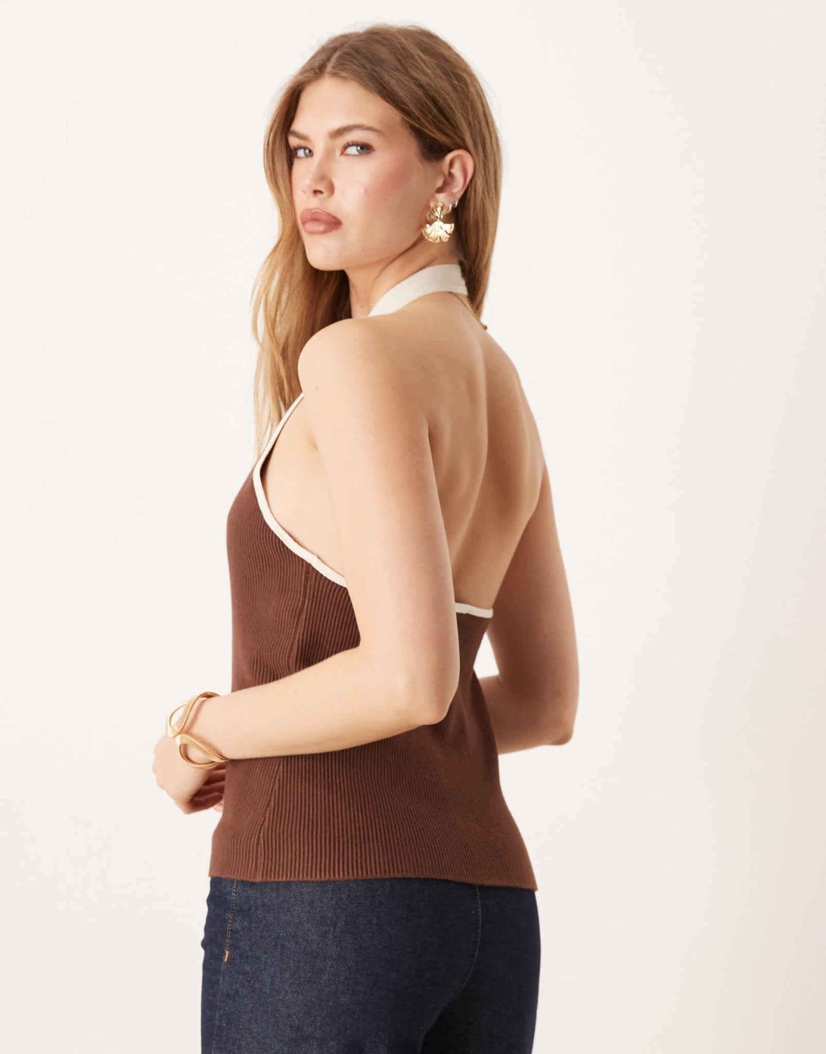 Abercrombie & Fitch ribbed halter neck vest in brown and cream - ASOS Sample Sale