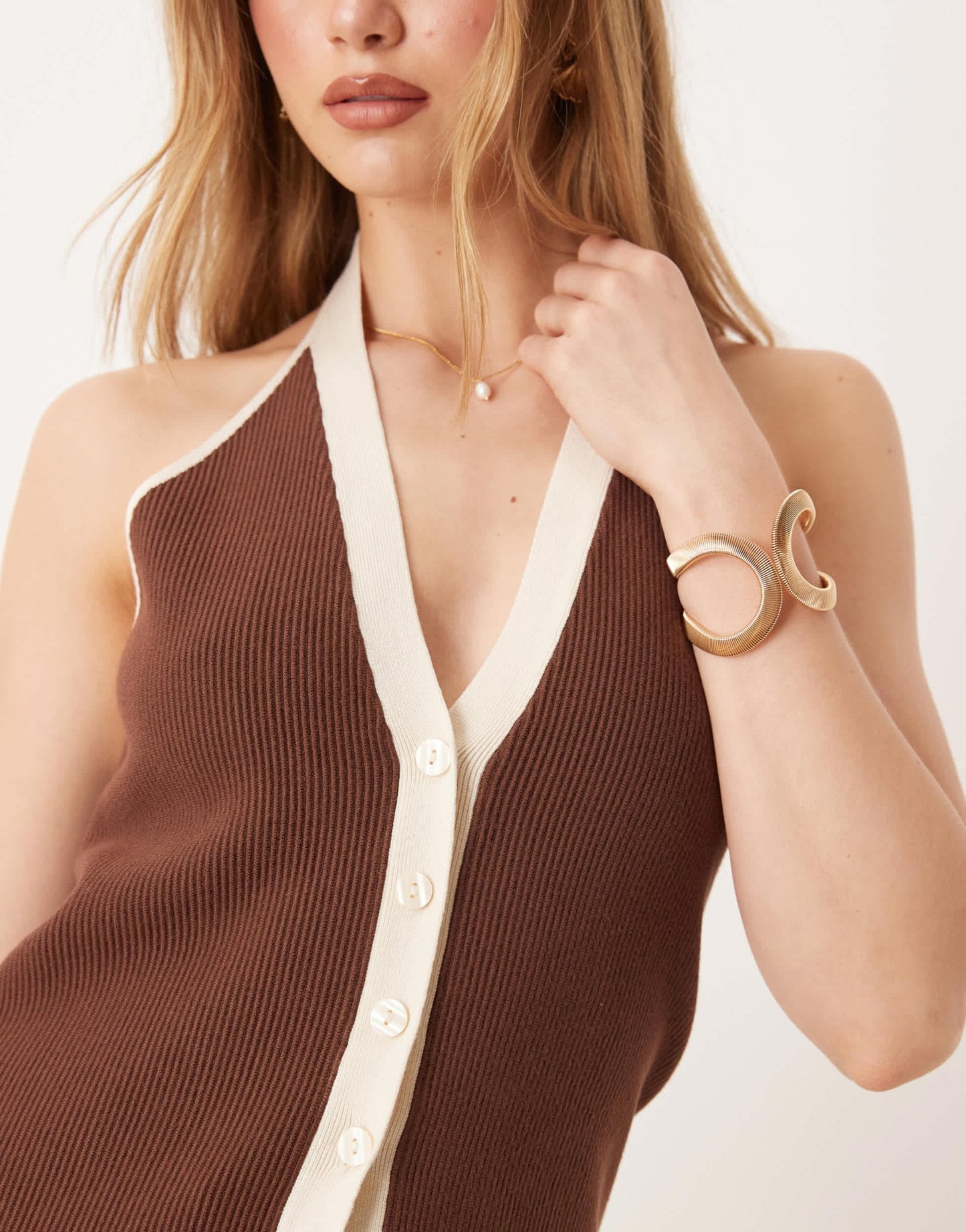 Abercrombie & Fitch ribbed halter neck vest in brown and cream - ASOS Sample Sale