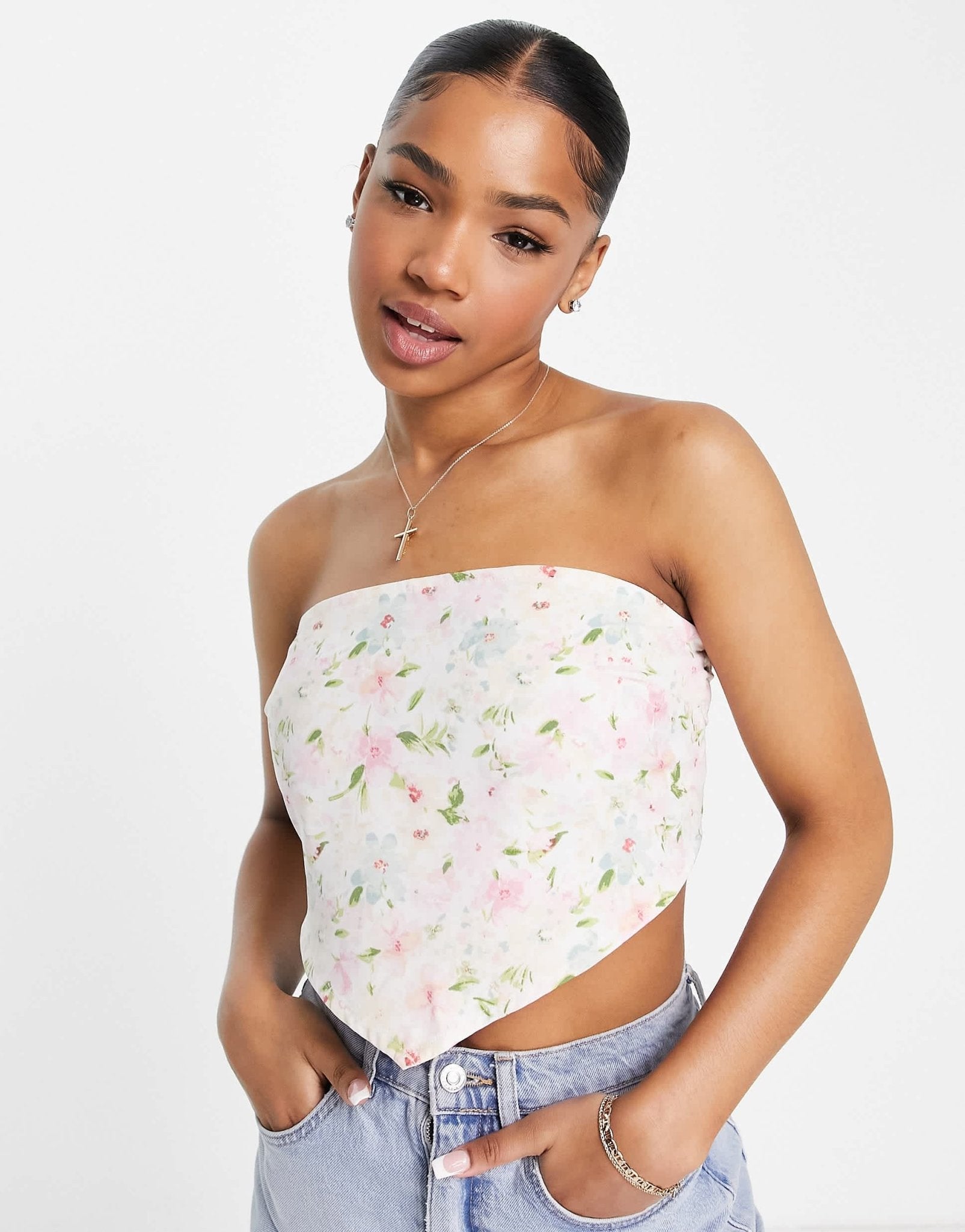 Abercrombie & Fitch scarf cami top in white floral - ASOS Sample Sale