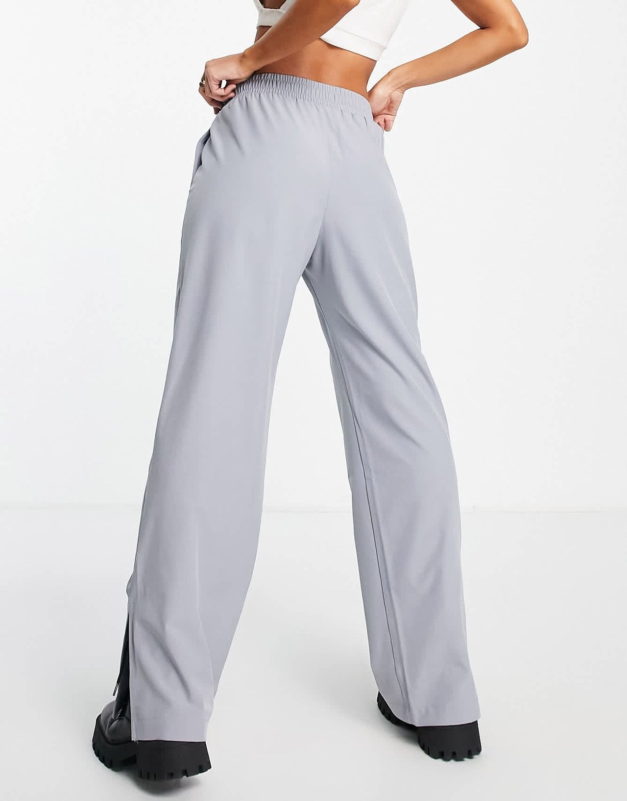 Abercrombie & Fitch seam front straight trouser in blue - ASOS Sample Sale