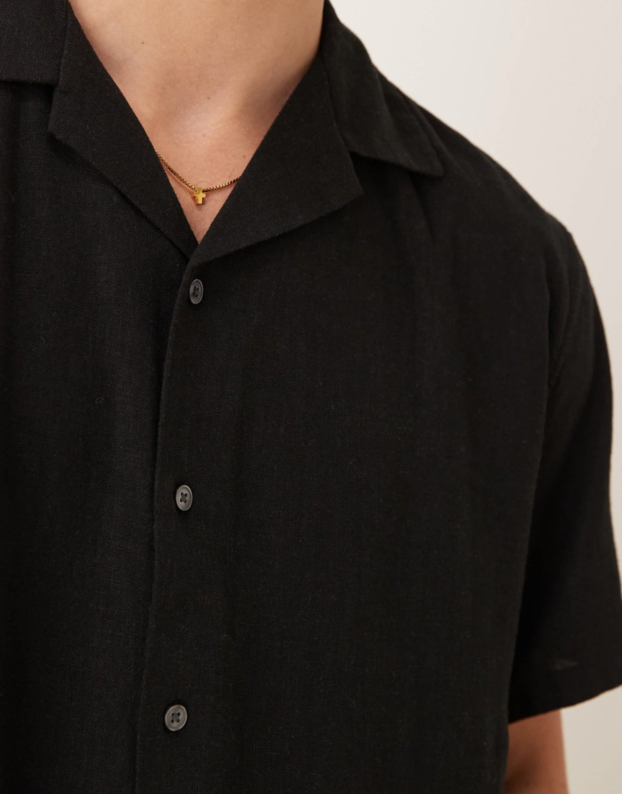 Abercrombie & Fitch short sleeve linen shirt in black - ASOS Sample Sale