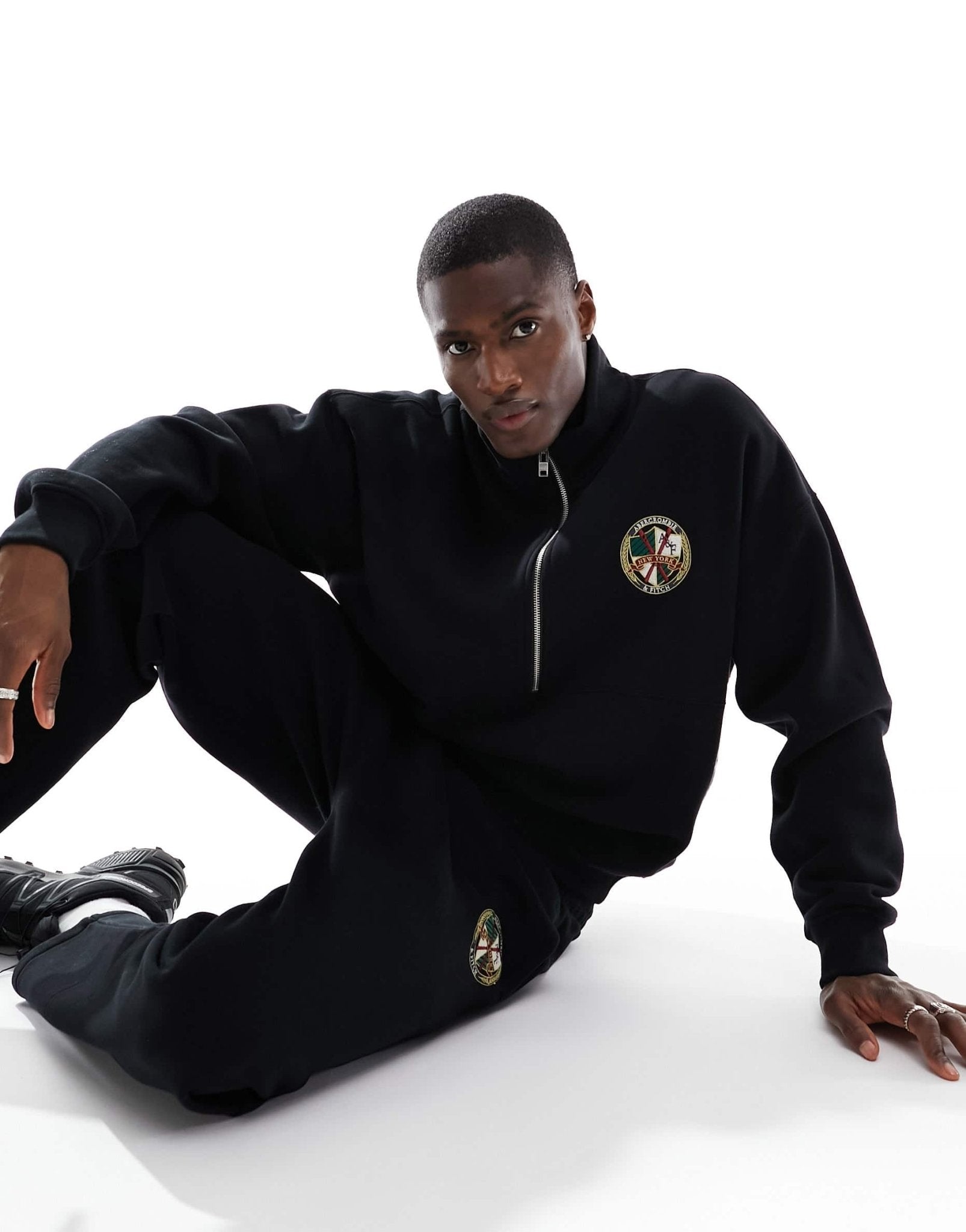 Abercrombie & Fitch ski badge oversized half zip sweatshirt in black co - ord - ASOS Sample Sale