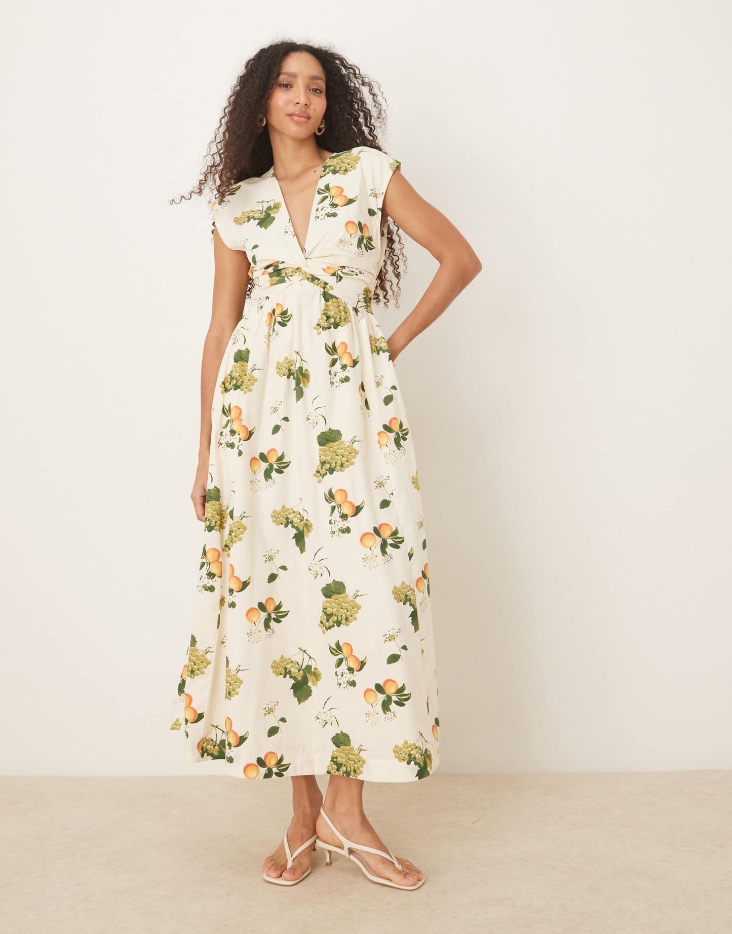 Abercrombie & Fitch sleeveless v neck maxi dress in fruit print - ASOS Sample Sale