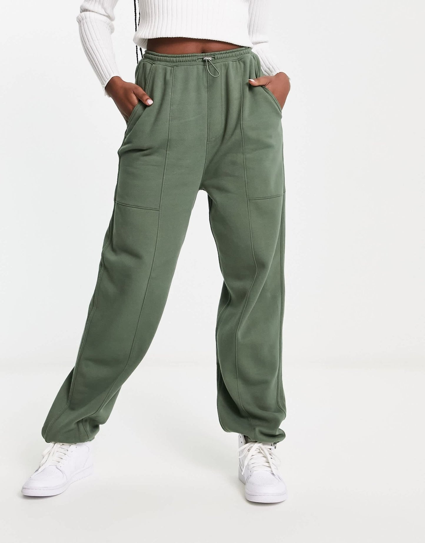 Abercrombie & Fitch utility cuffed cargo jogger in green - ASOS Sample Sale