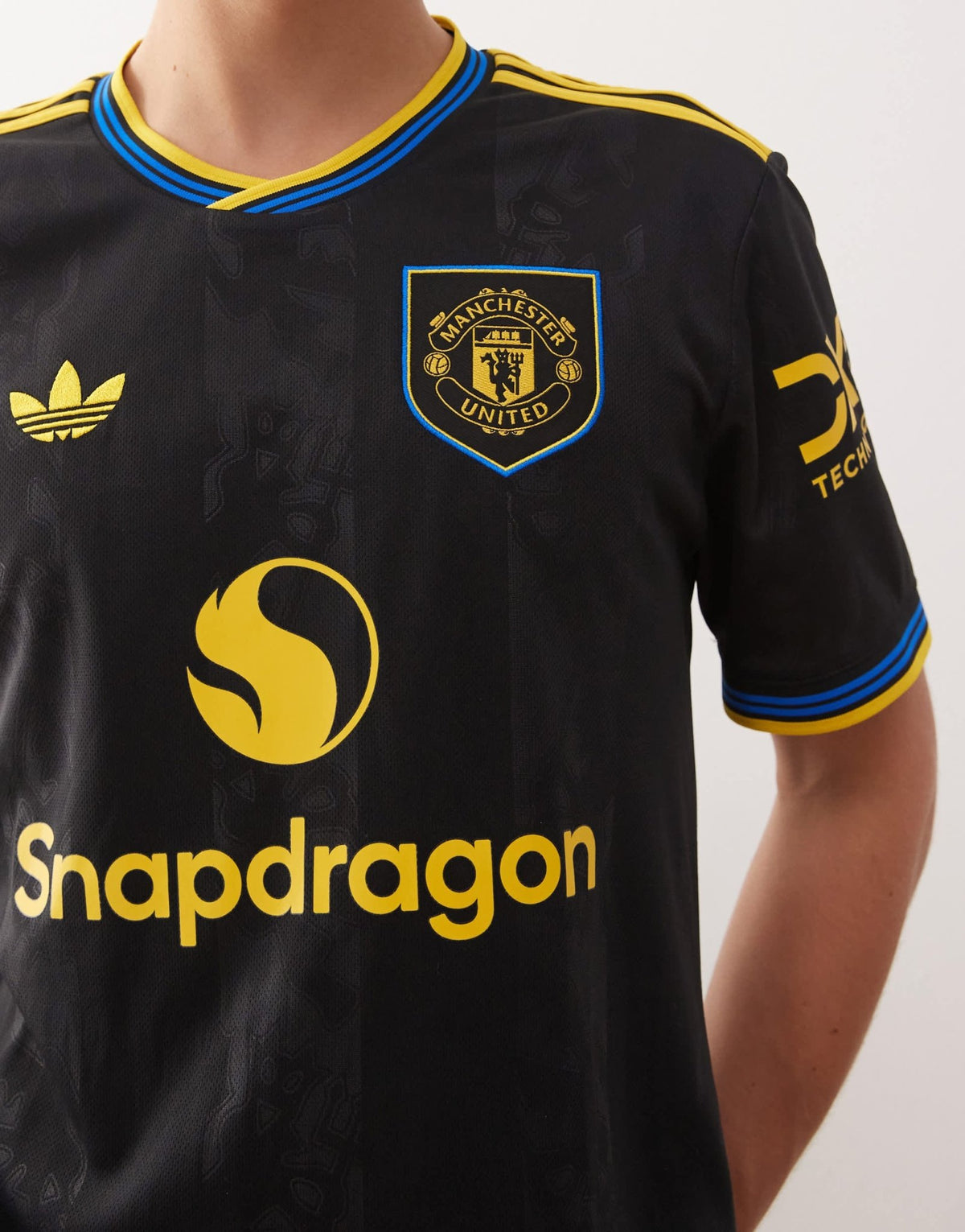 adidas Football Manchester United 25/26 third jersey in black and gold - ASOS Sample Sale