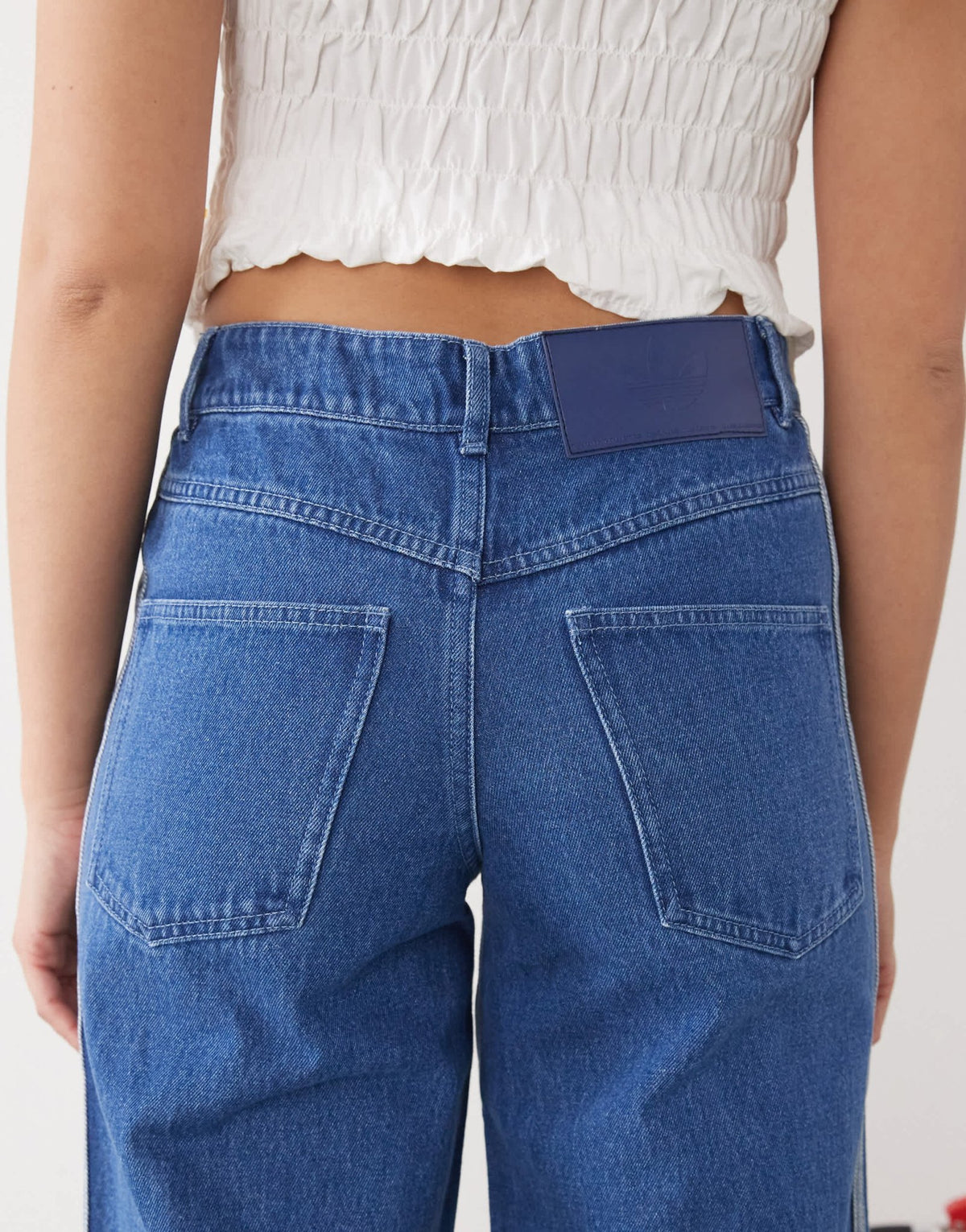 adidas Originals Adicolor 90's jeans in blue - ASOS Sample Sale