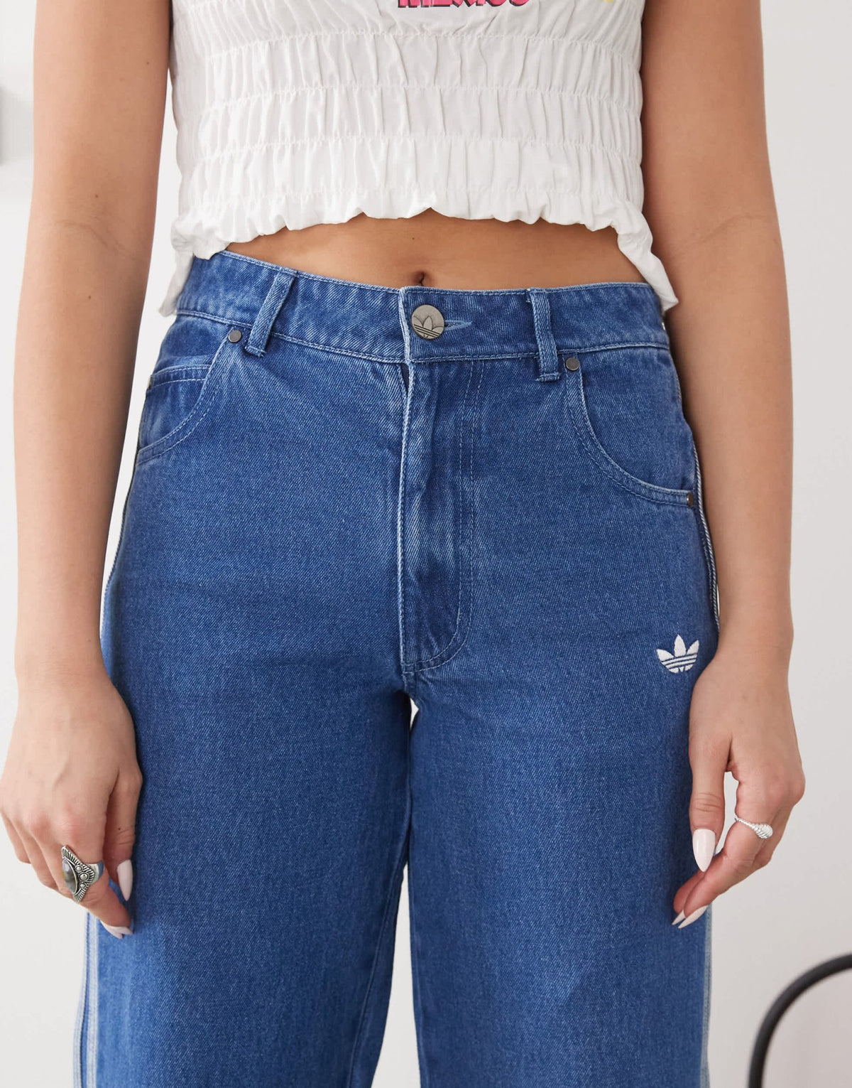 adidas Originals Adicolor 90's jeans in blue - ASOS Sample Sale