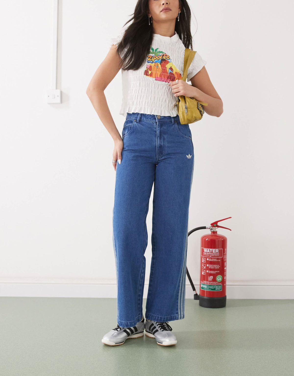 adidas Originals Adicolor 90's jeans in blue - ASOS Sample Sale