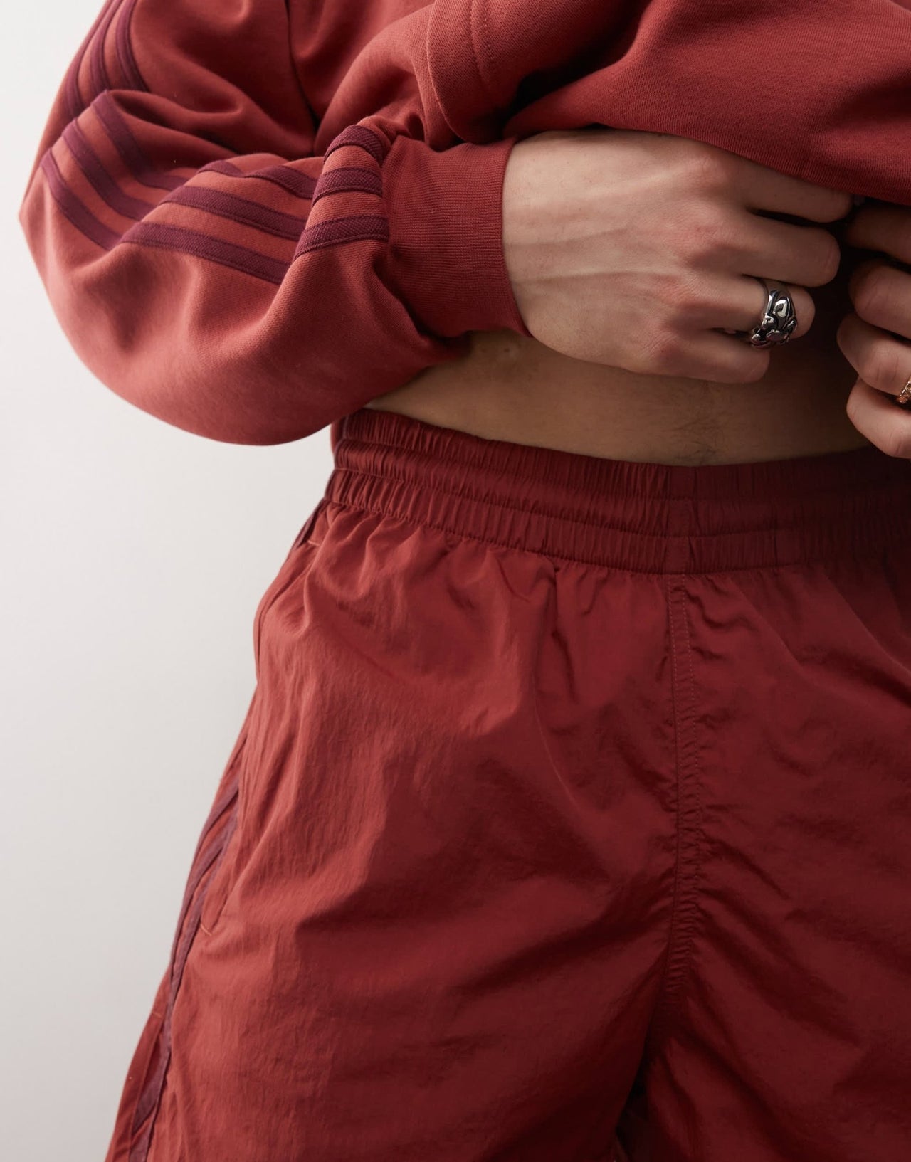 adidas Originals Adicolor sprinter shorts in burgundy - ASOS Sample Sale