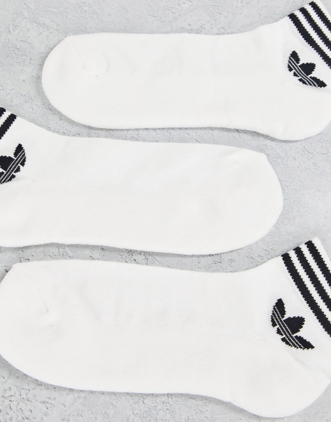 adidas Originals adicolor Trefoil 3 pack ankle socks in white - ASOS Sample Sale
