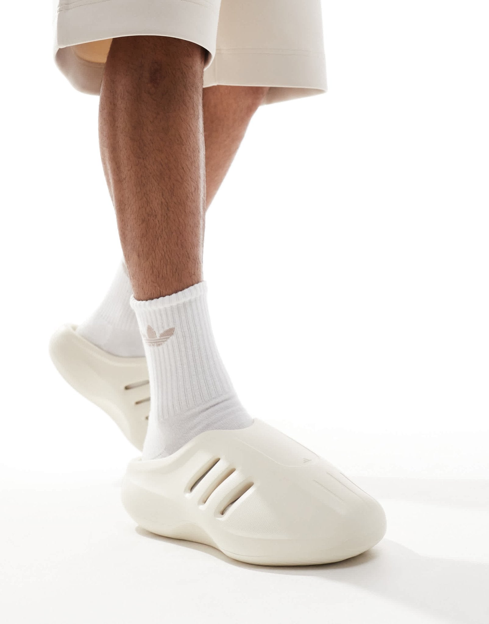 adidas Originals adiFOM IIInfinity sliders in off white - ASOS Sample Sale